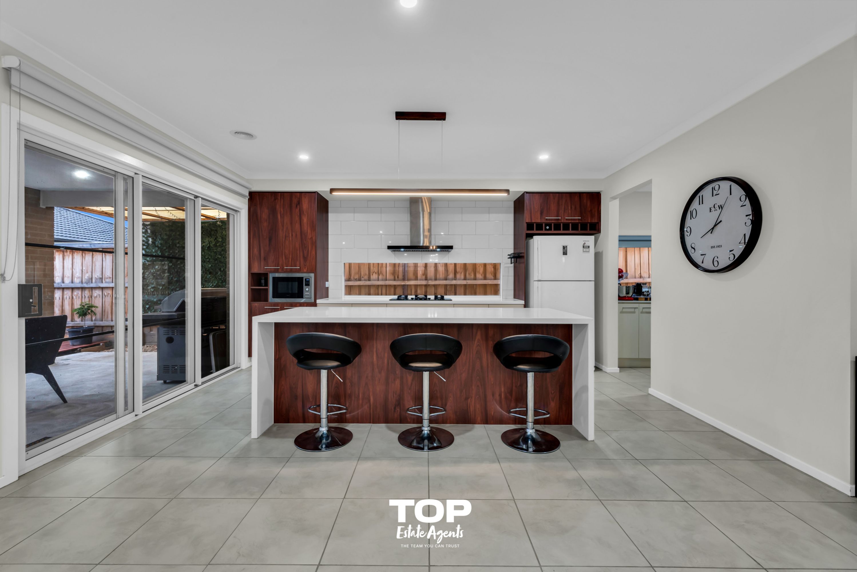 5 Walsdorf Street, Clyde North - Thumbnail 7