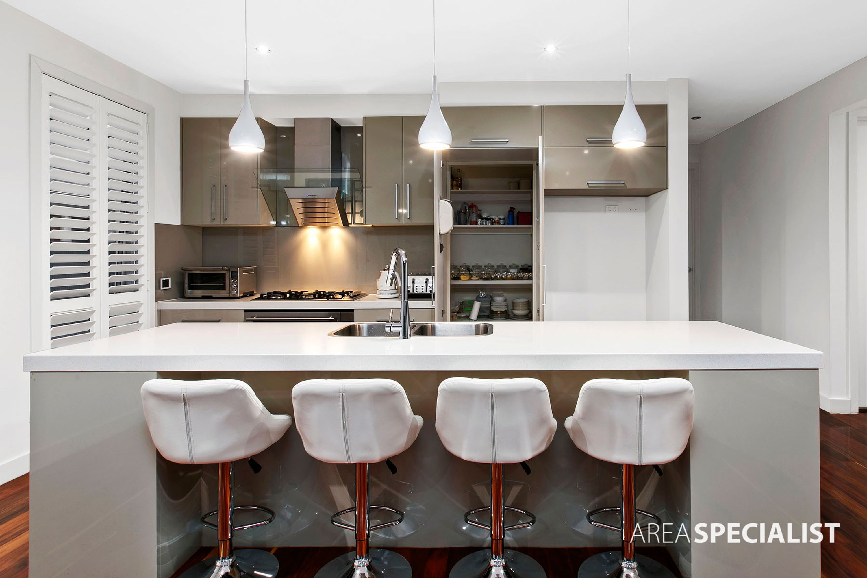 28 Woodward Way, Caroline Springs VIC 3023, Caroline Springs - Thumbnail 4