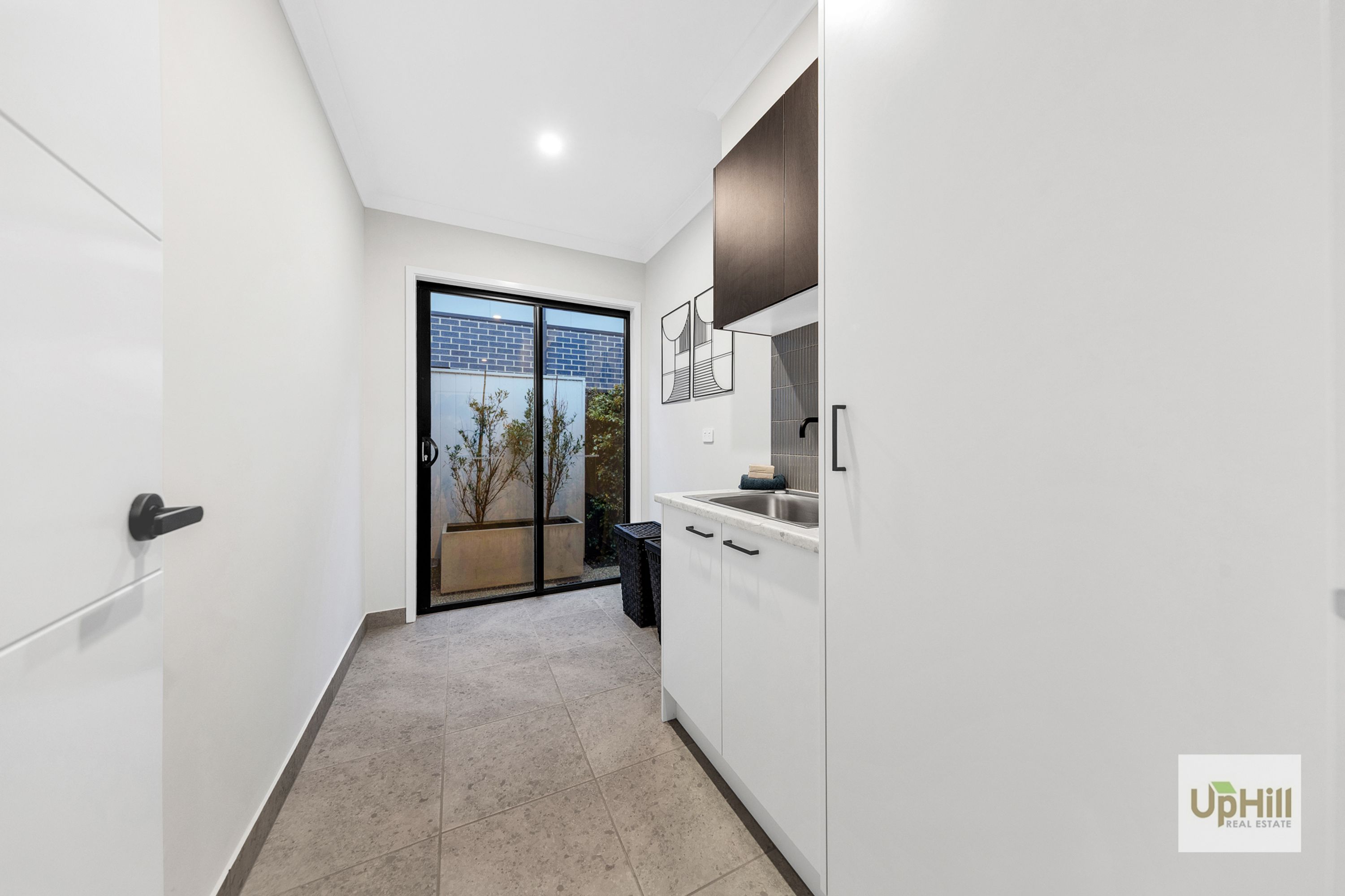 15 Kunlun Crescent, Clyde North - Thumbnail 4