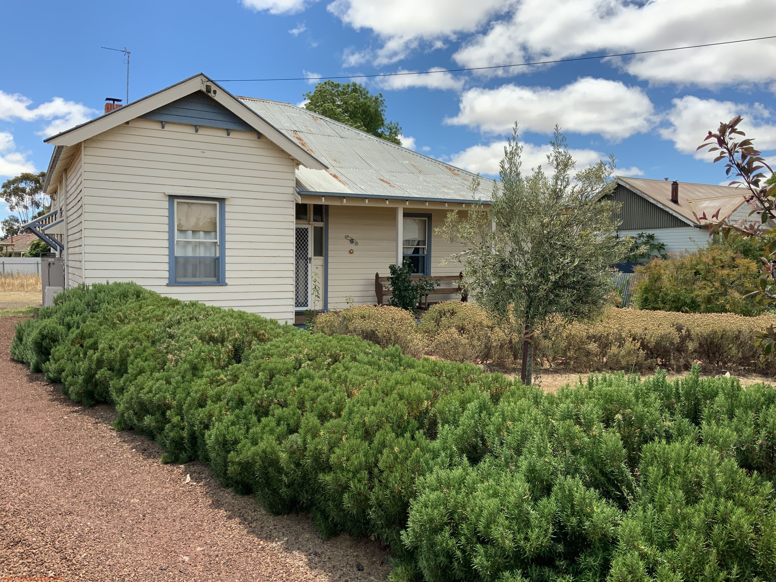 8 Wilmoth Avenue, Horsham VIC 3400