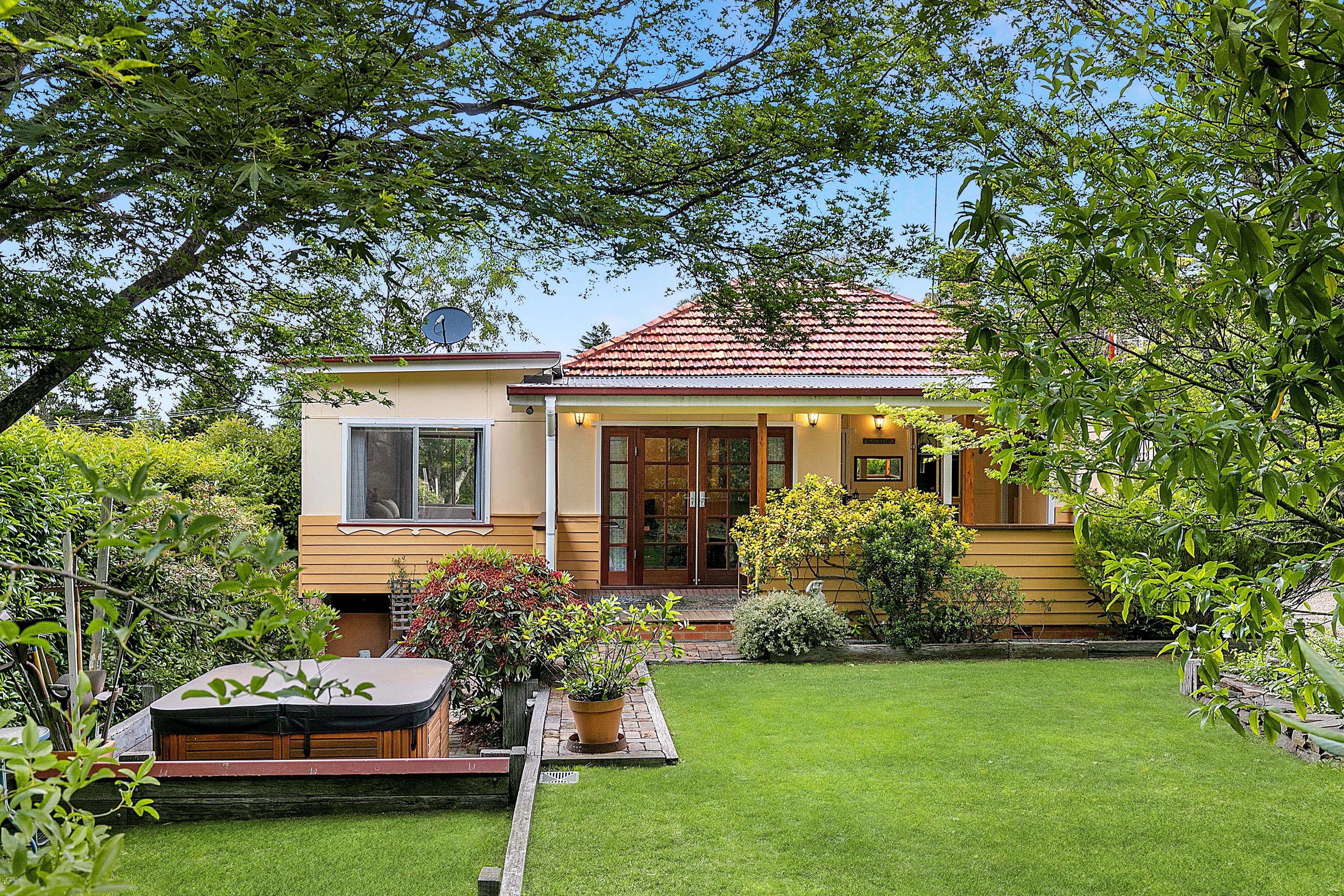 5 Beattie St