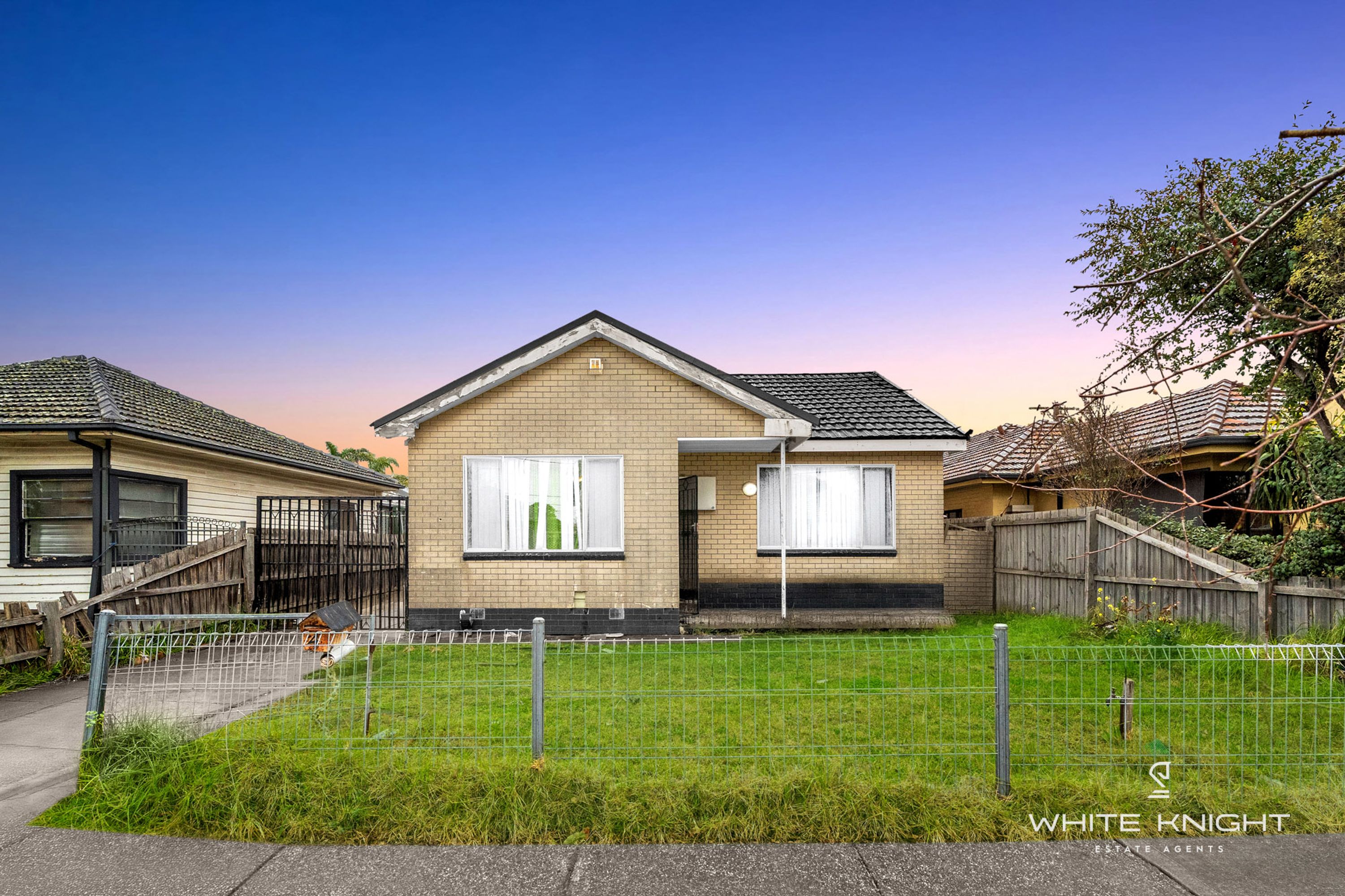 4 LORENZ STREET, Sunshine VIC 3020, Sunshine - Thumbnail 2