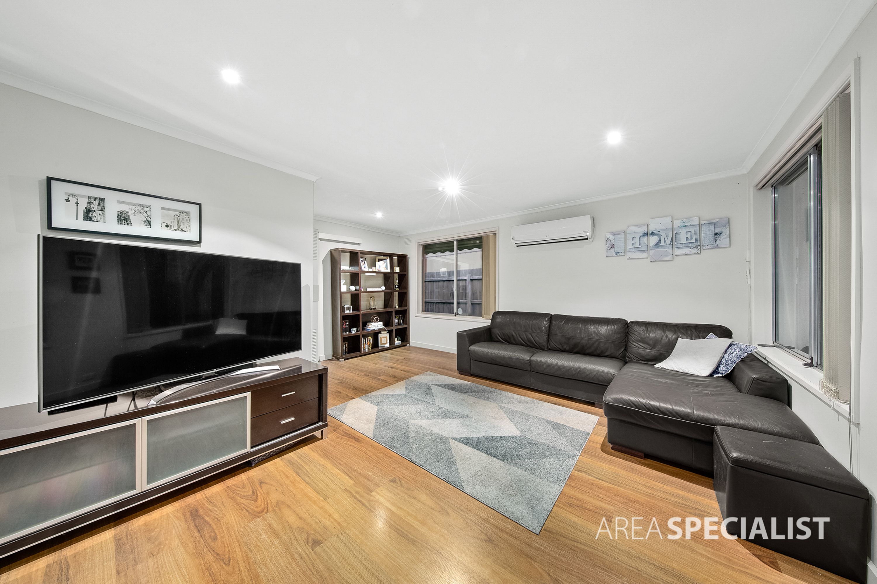 5 Chilterns Court, Kealba VIC 3021, Kealba - Thumbnail 3