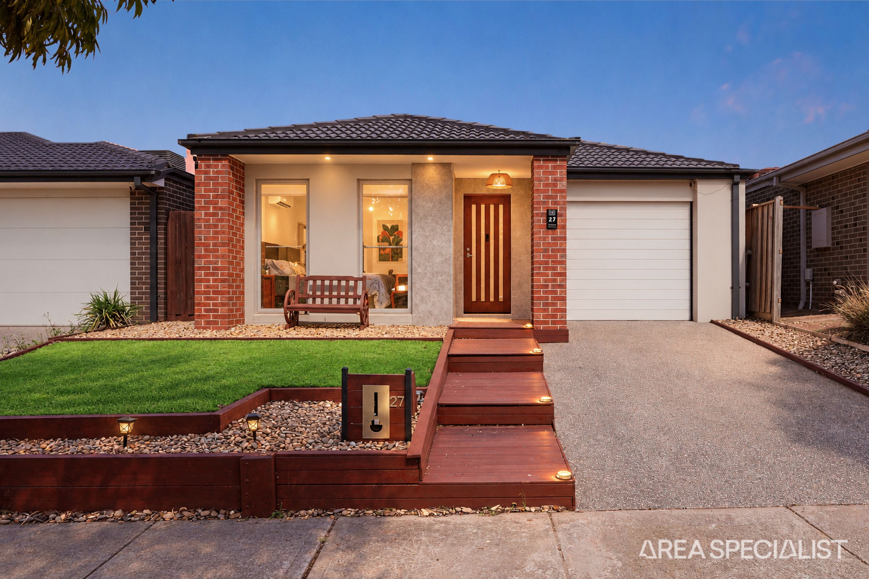 27 Oldbridge Boulevard, Weir Views - Image 1