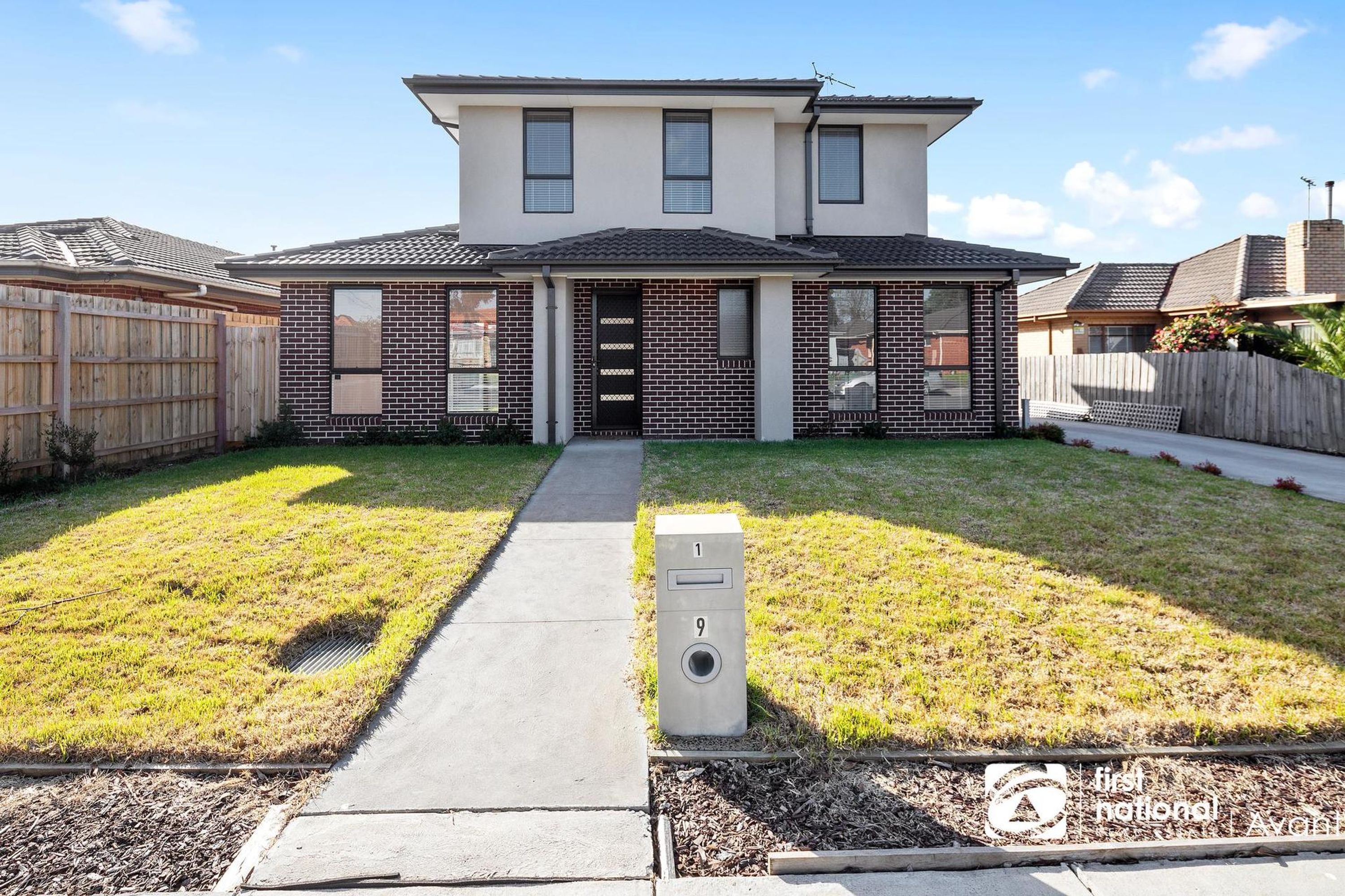 1/9 Kurrajong Avenue, Glen Waverley - Thumbnail 2