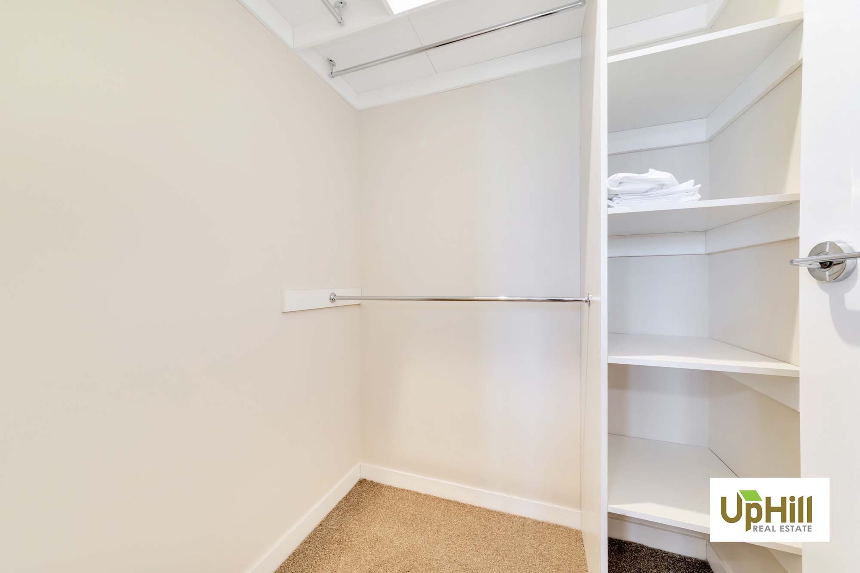 21 SWALLOWTAIL AVENUE, Clyde North - Thumbnail 5