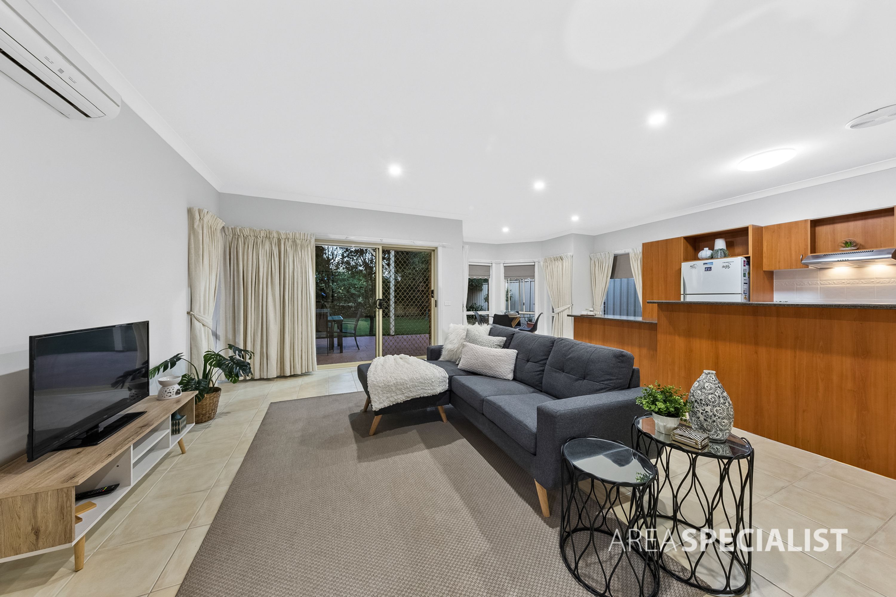 34 Ranmore Grove, Caroline Springs VIC 3023, Caroline Springs - Thumbnail 4