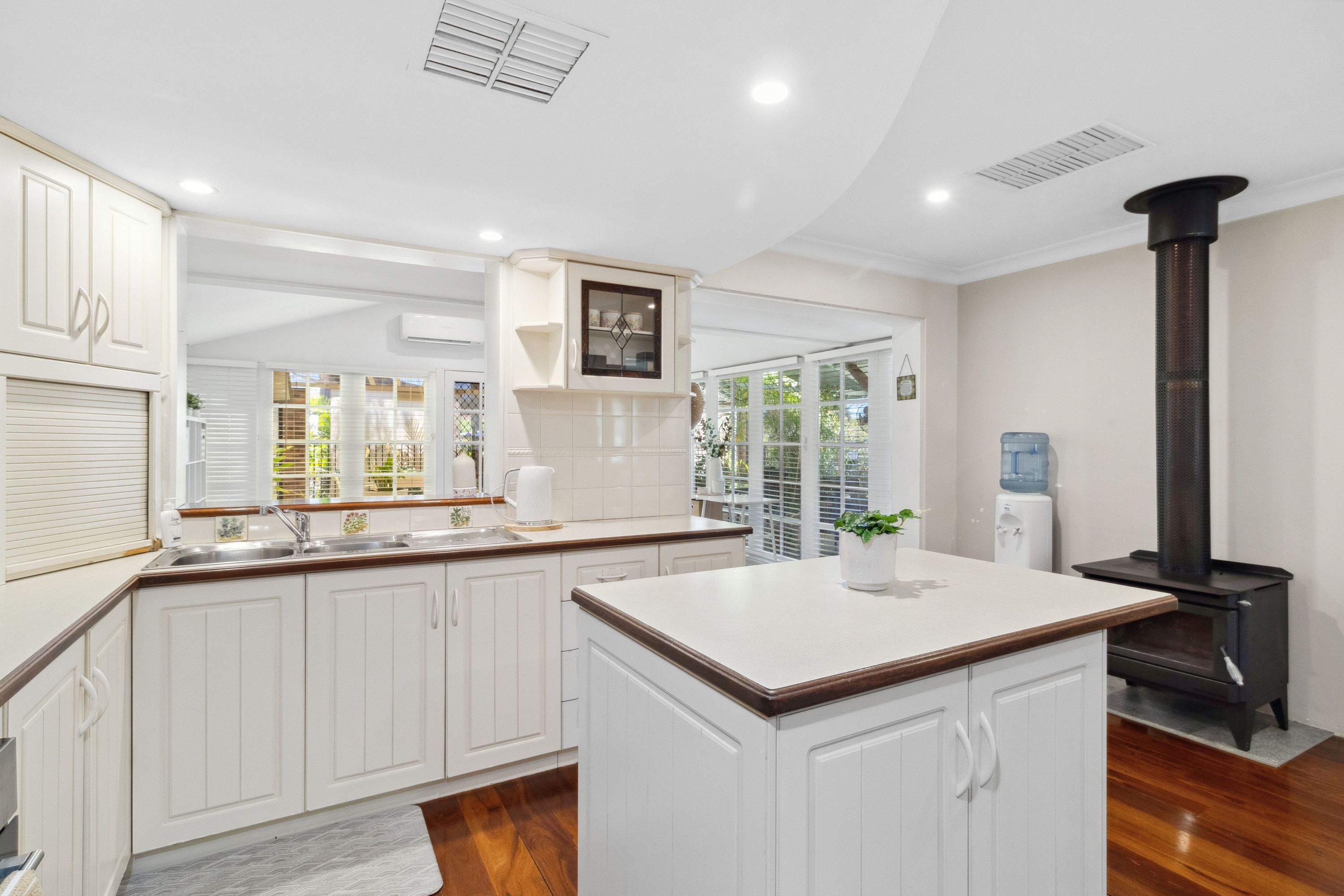 99 Third Avenue, Kelmscott - Thumbnail 5
