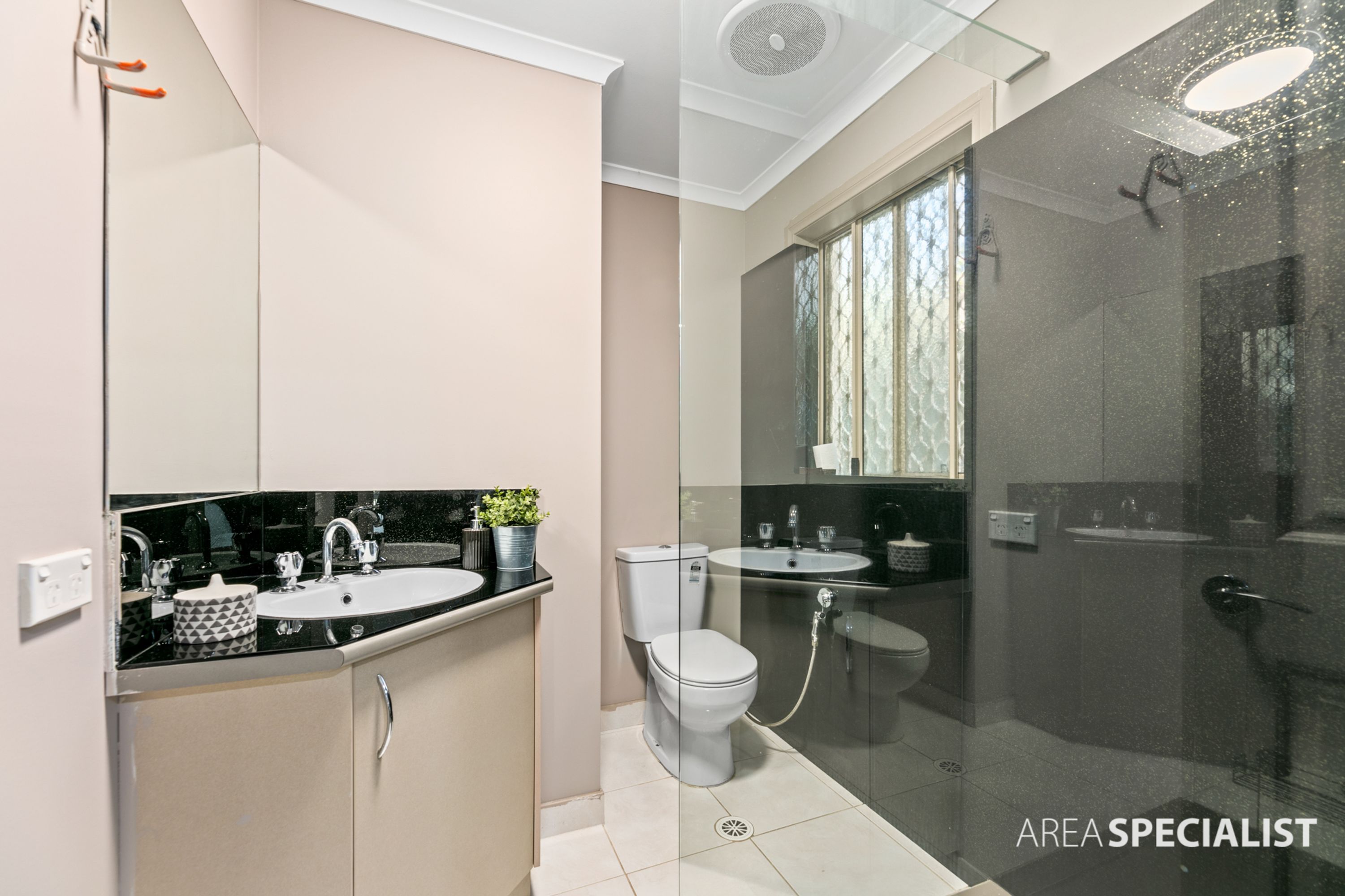28 Clairview Road, Deer Park VIC 3023, Deer Park - Thumbnail 6