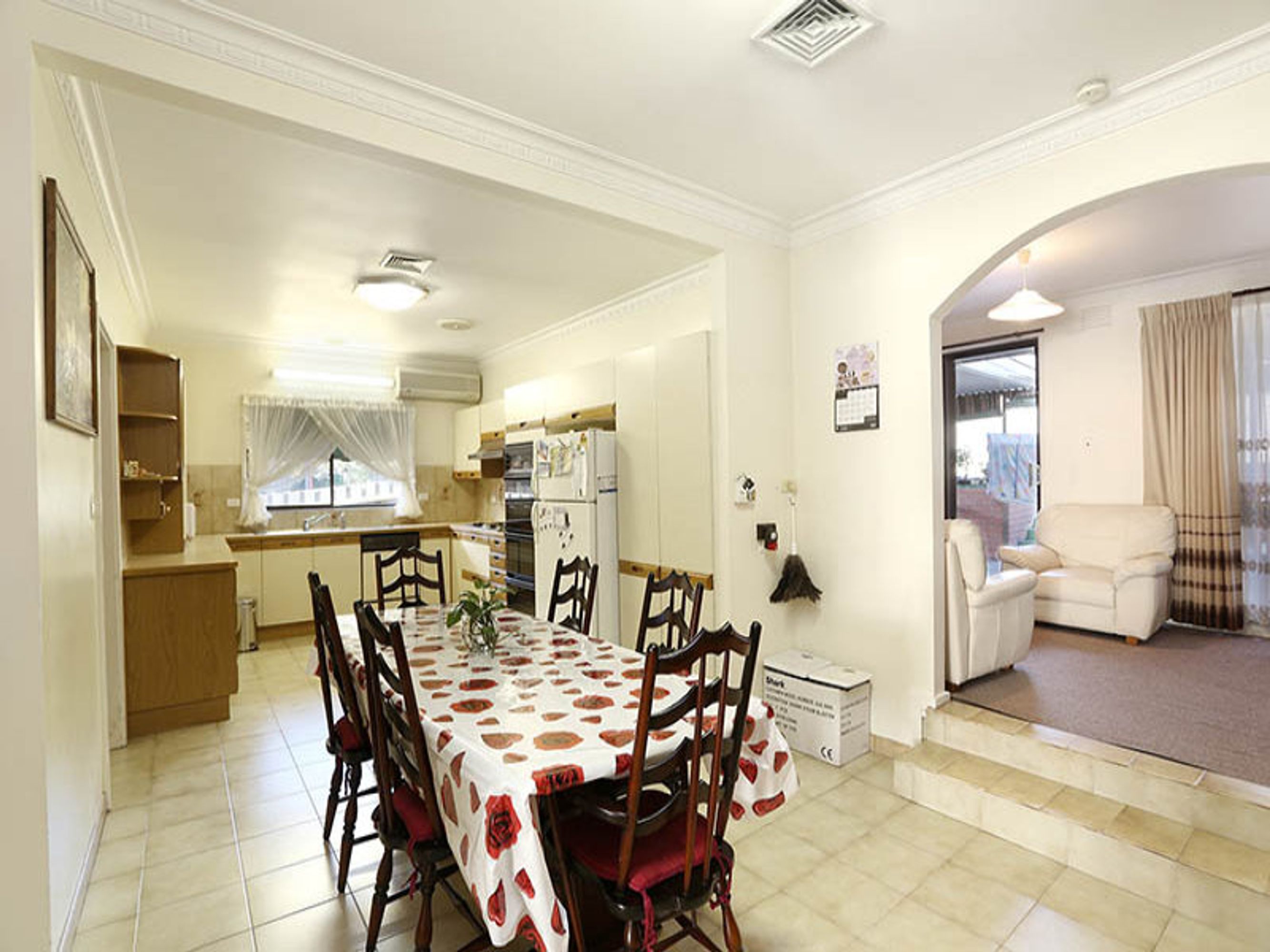 58 Valley Crescent, Glenroy - Thumbnail 5