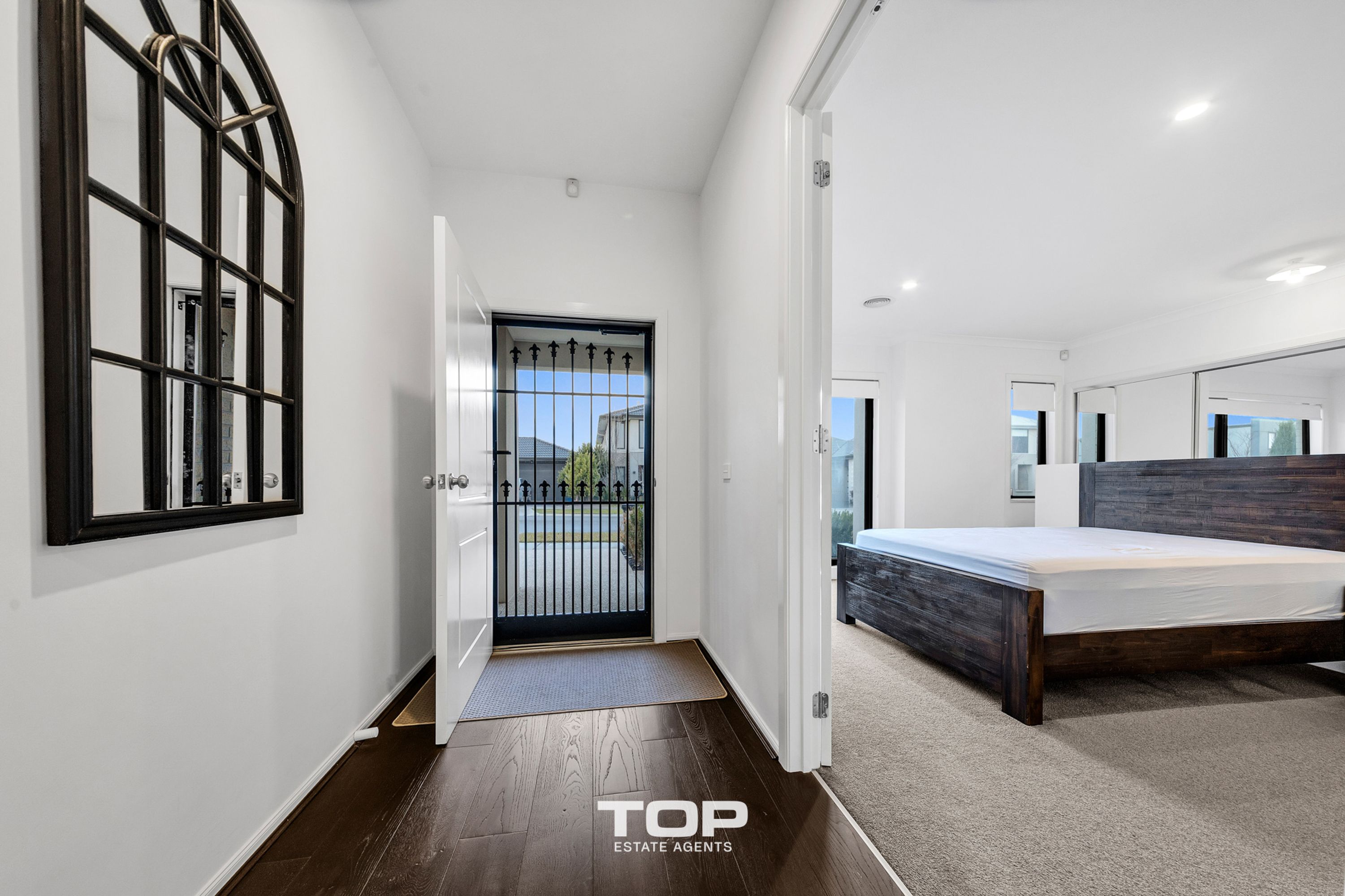 16 Dolomite Boulevard, Clyde North - Thumbnail 4