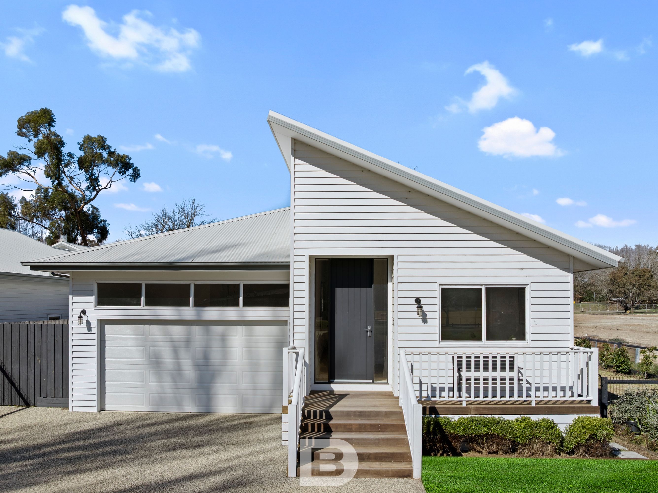 6 Davy Street, Woodend - Image 1