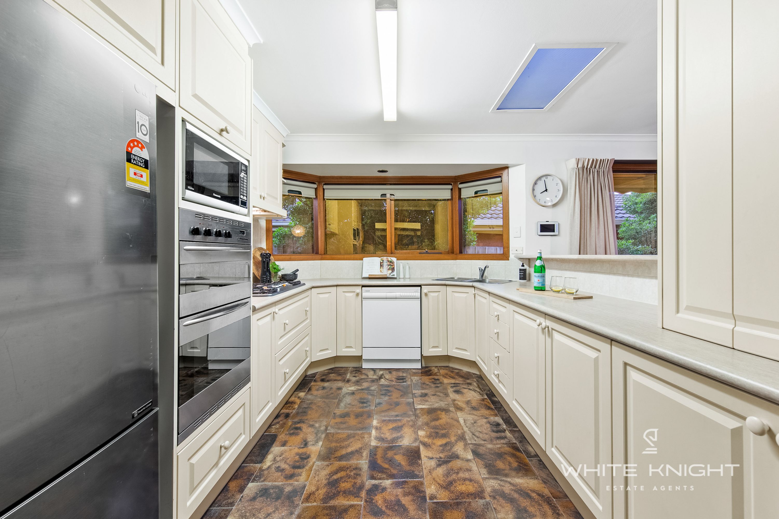 10 Morley Court, Keilor Downs VIC 3038, Keilor Downs - Thumbnail 3