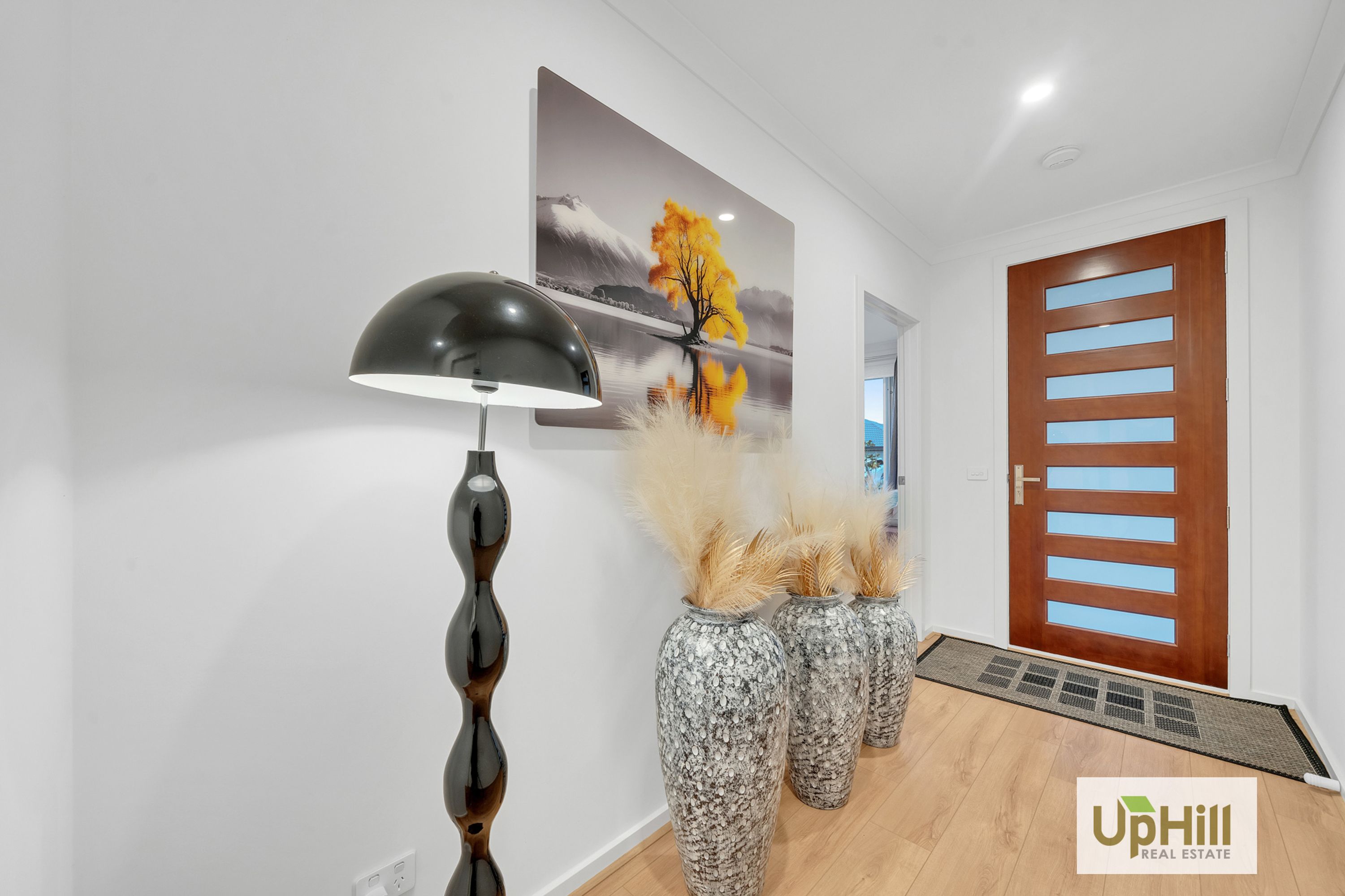 9 Mocha Grove, Clyde North - Thumbnail 2