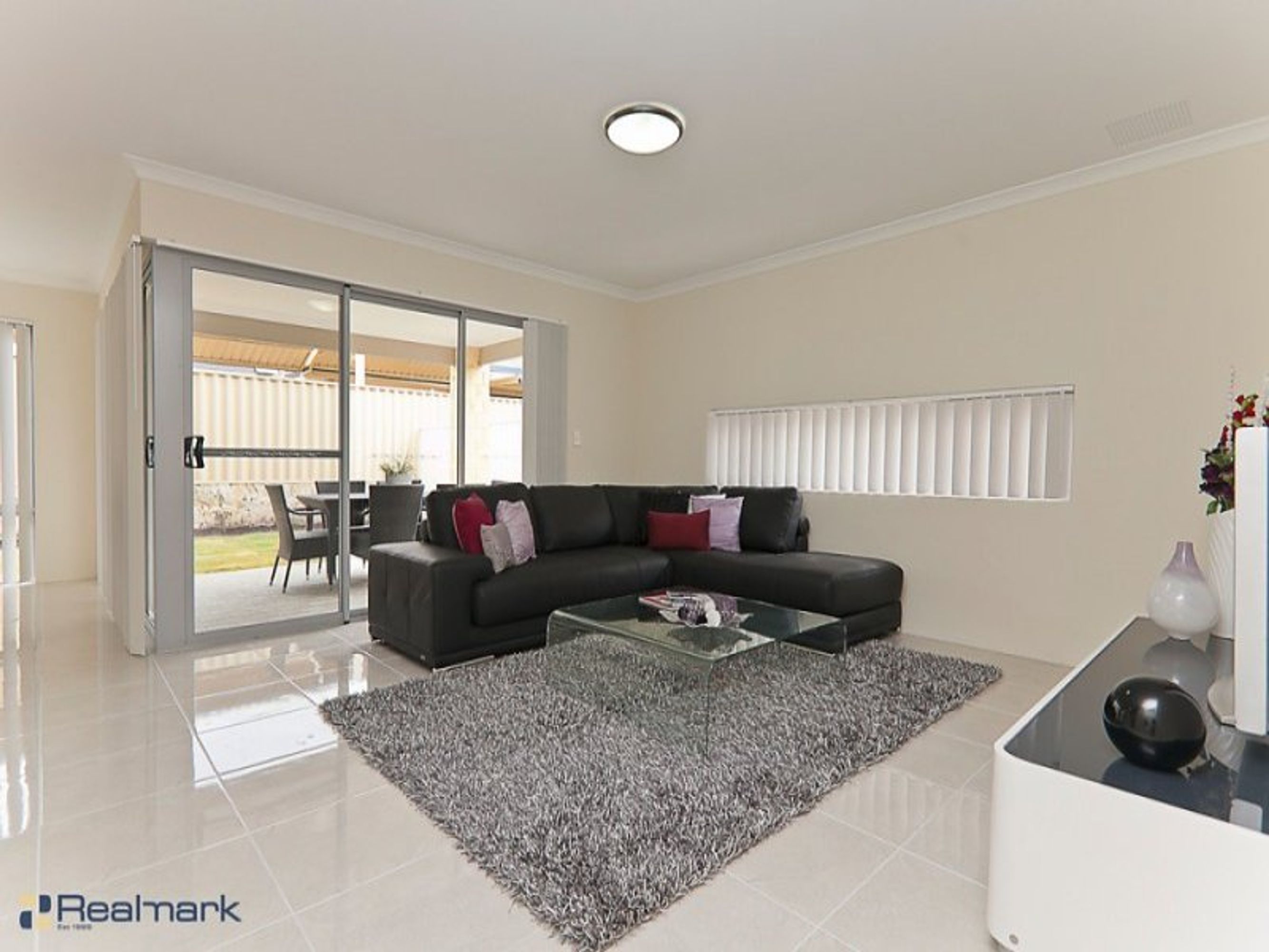 33 Van Gogh Road, Tapping - Thumbnail 6