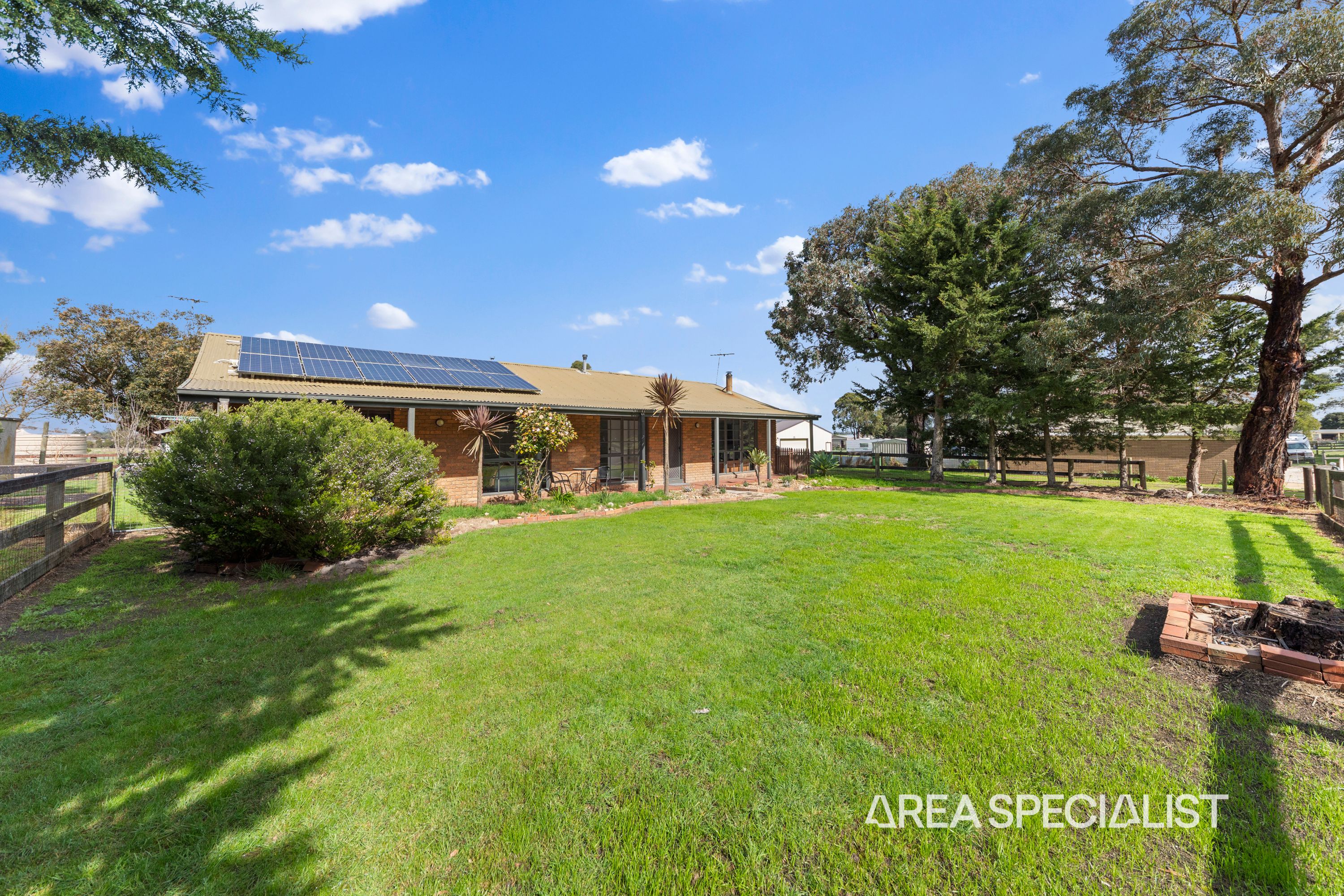 24 Wattle Court, Lang Lang - Image 1