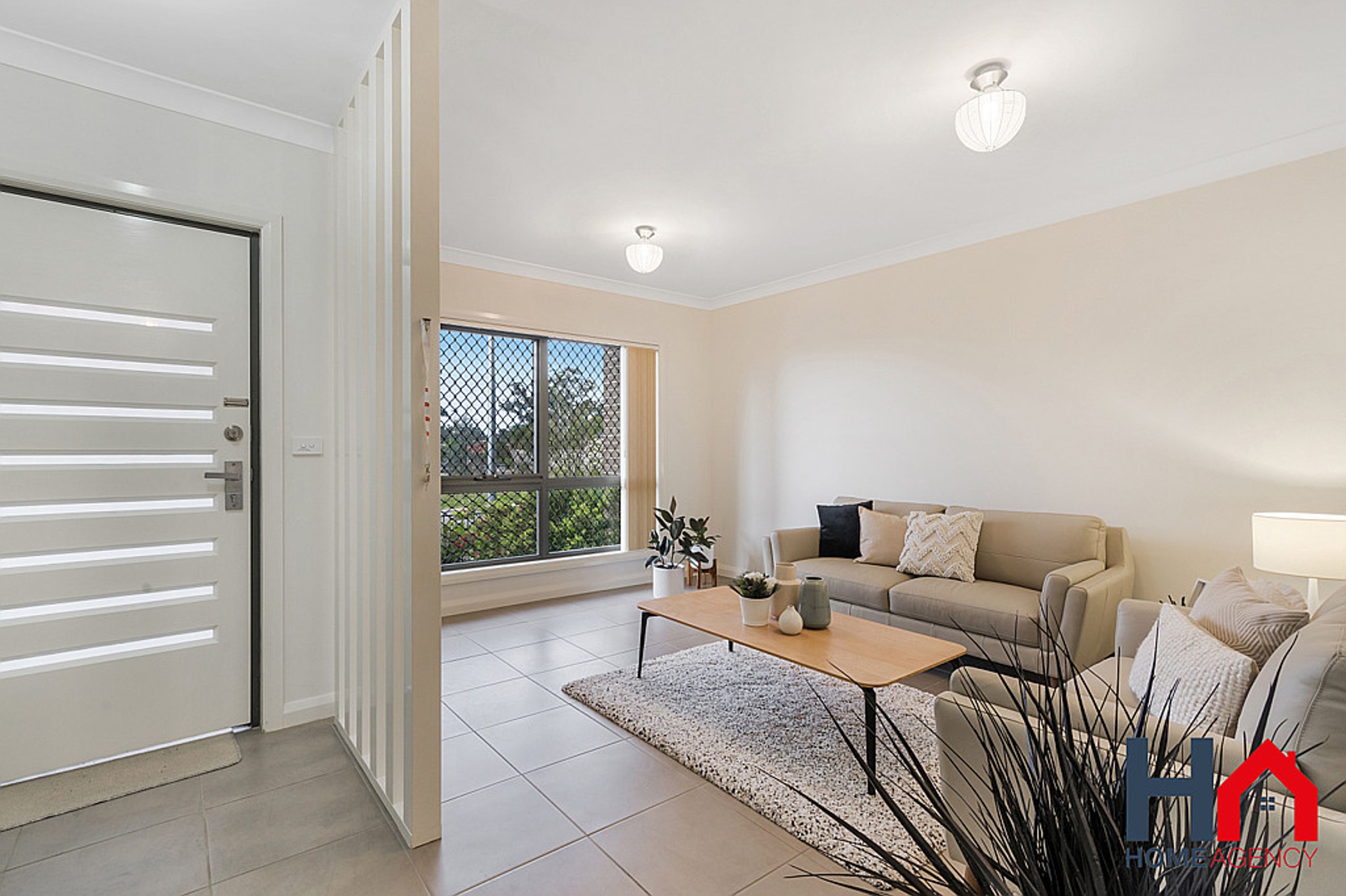 21 Bishop Crescent, Bonnyrigg - Thumbnail 4