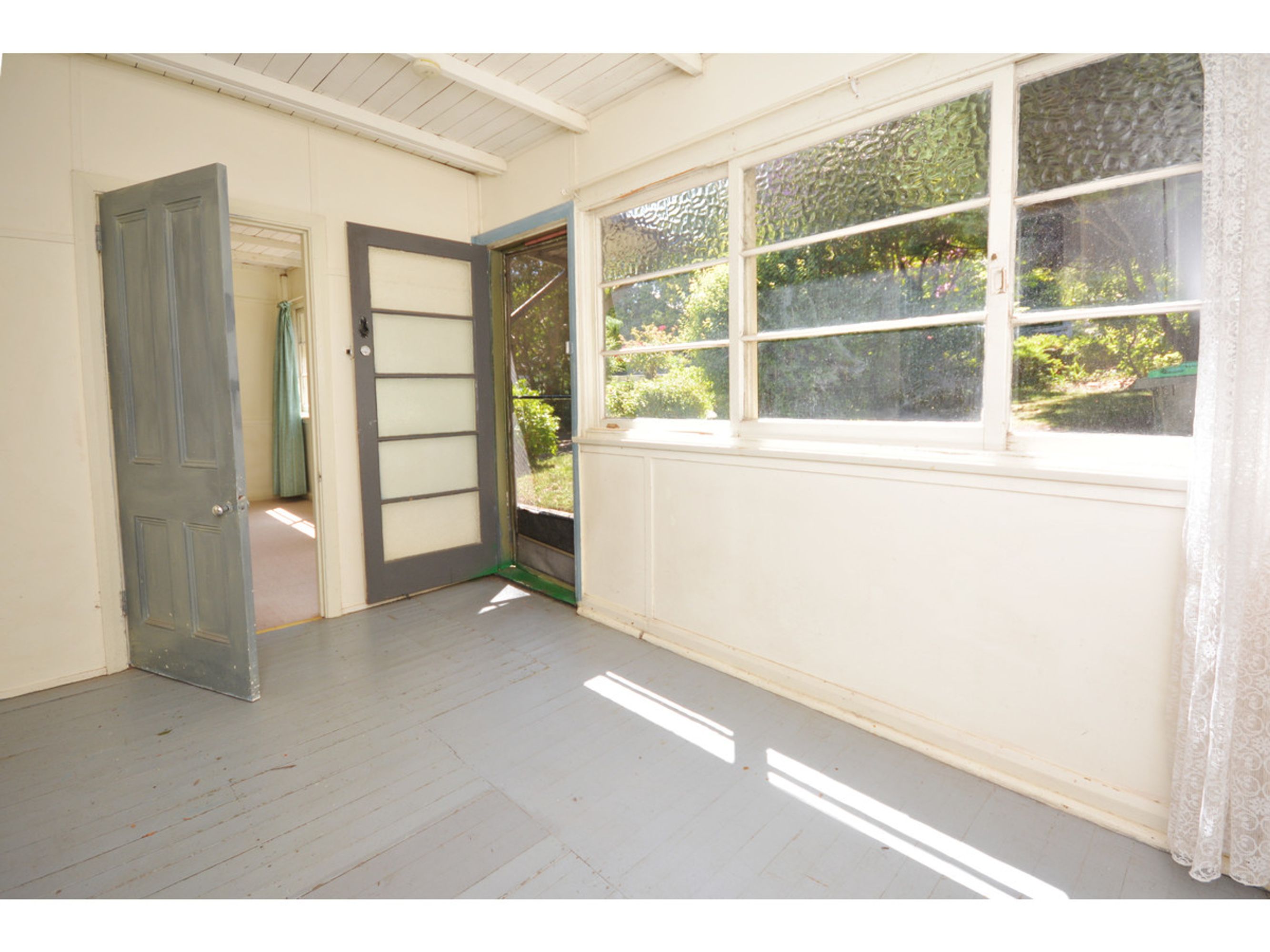 51 Loftus Street, Katoomba - Thumbnail 2