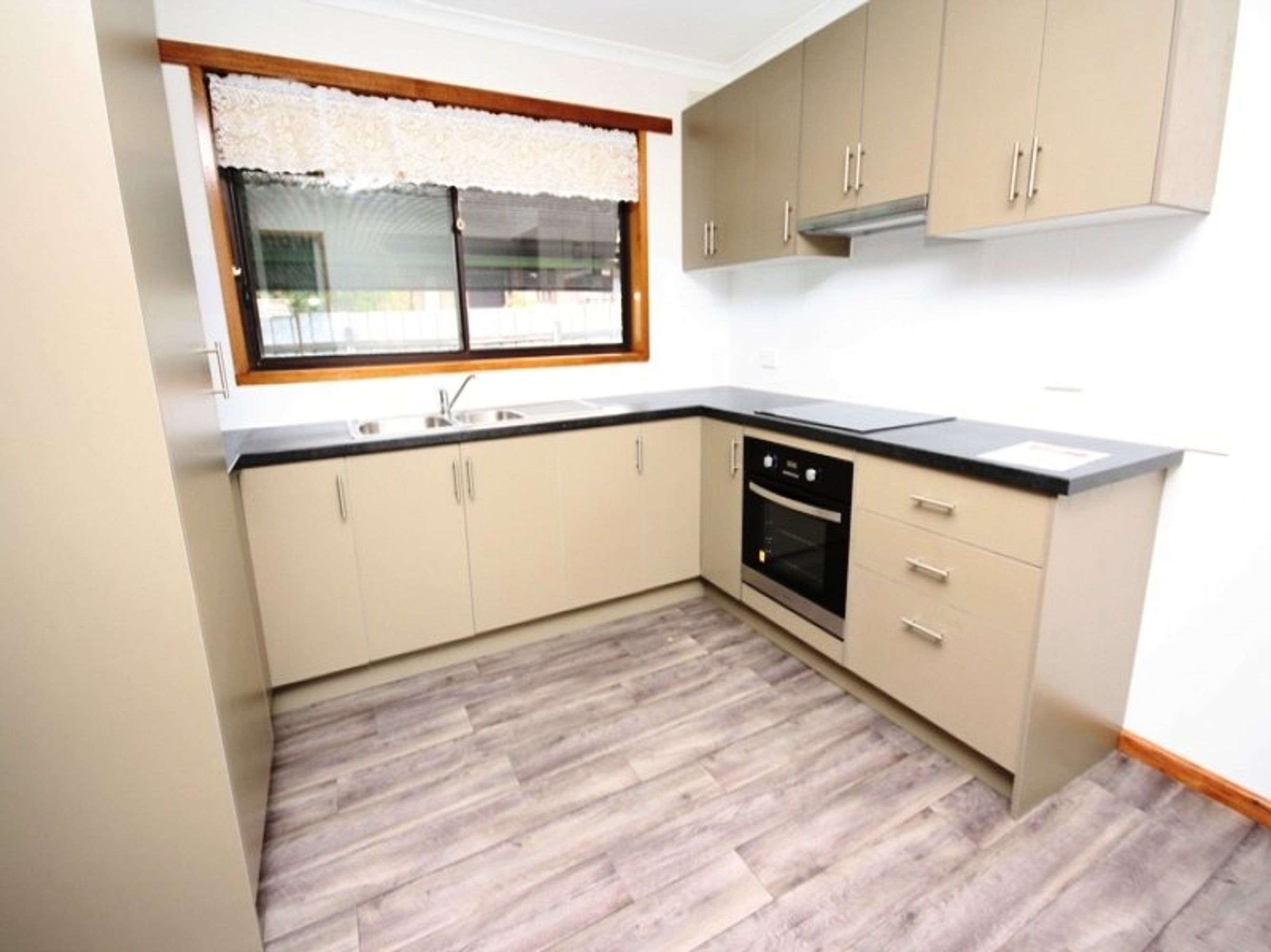 4/5 Begg Street, Horsham VIC 3400, Horsham - Thumbnail 2