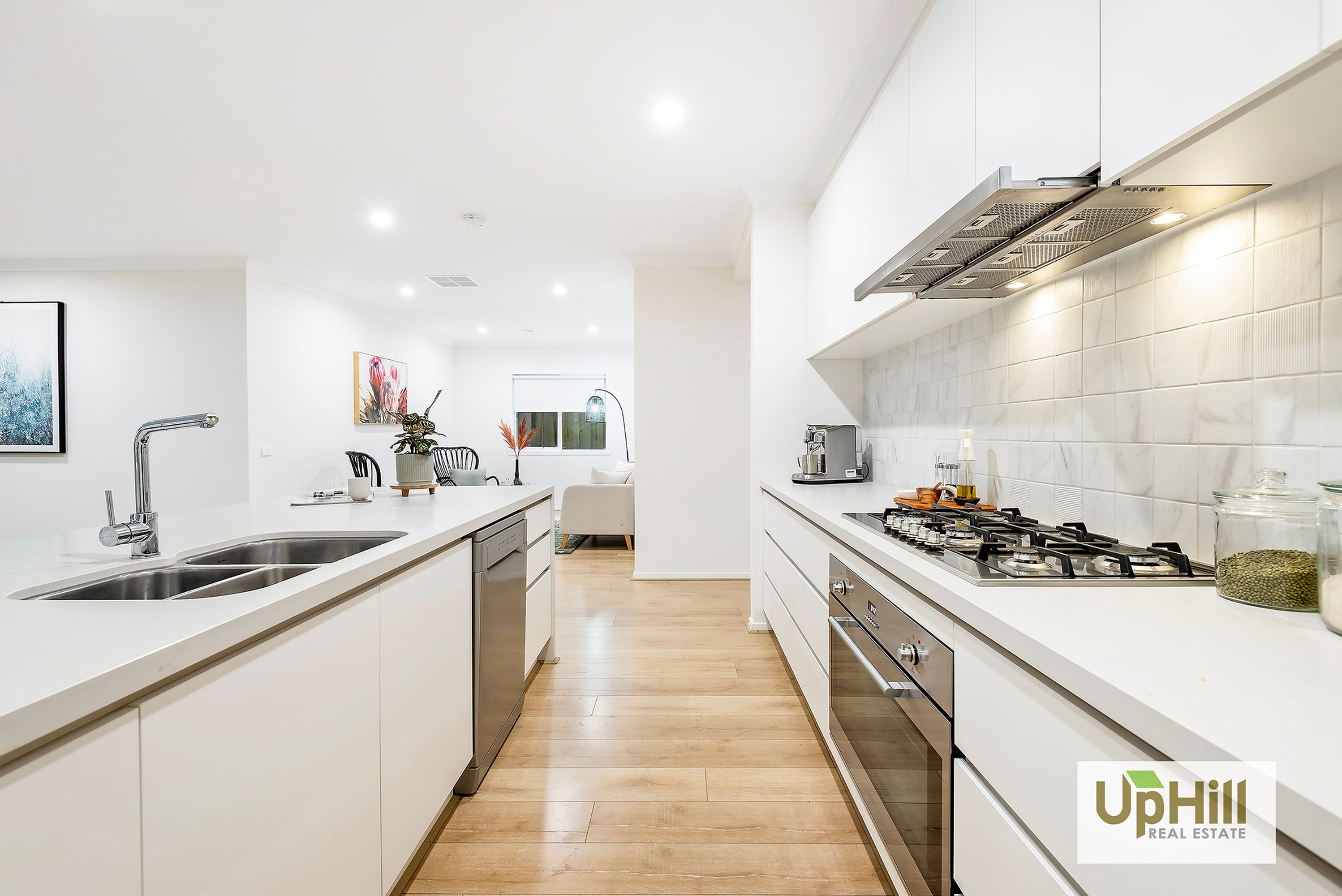 40 Burnbank Parade, Clyde North - Thumbnail 5