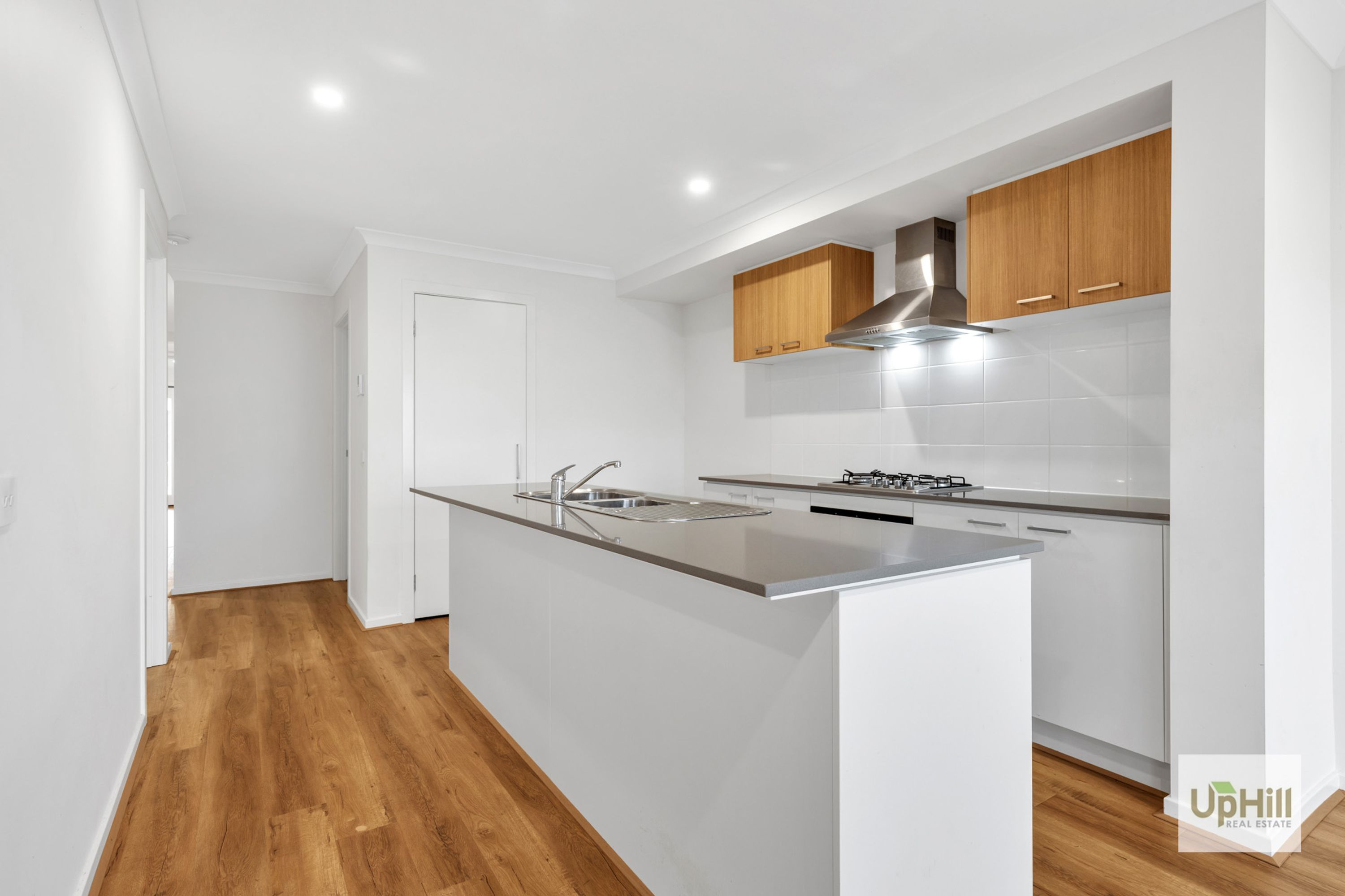 38 Abacot St, Clyde North - Thumbnail 2