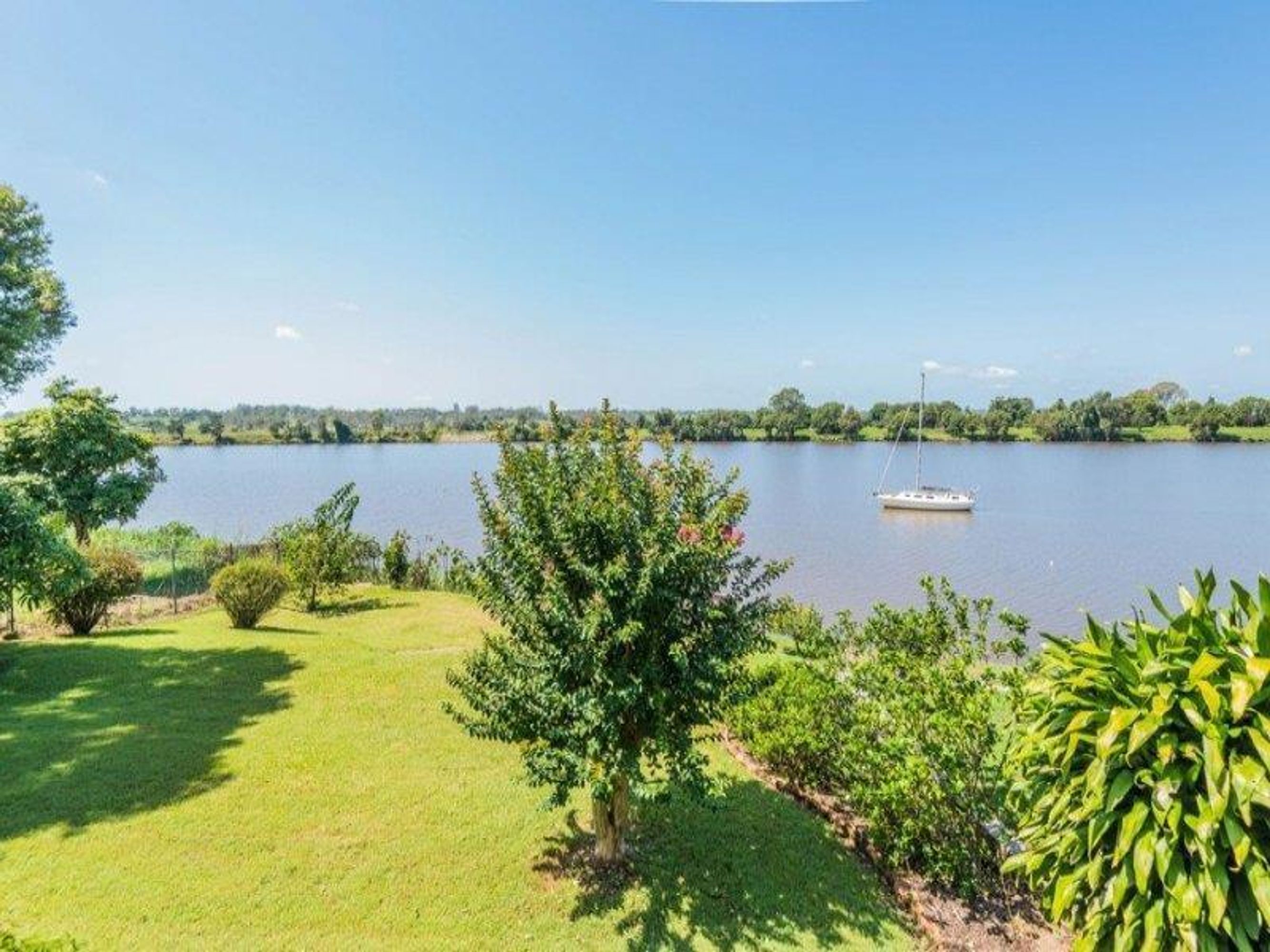 12 Dovedale Street, Grafton - Thumbnail 6