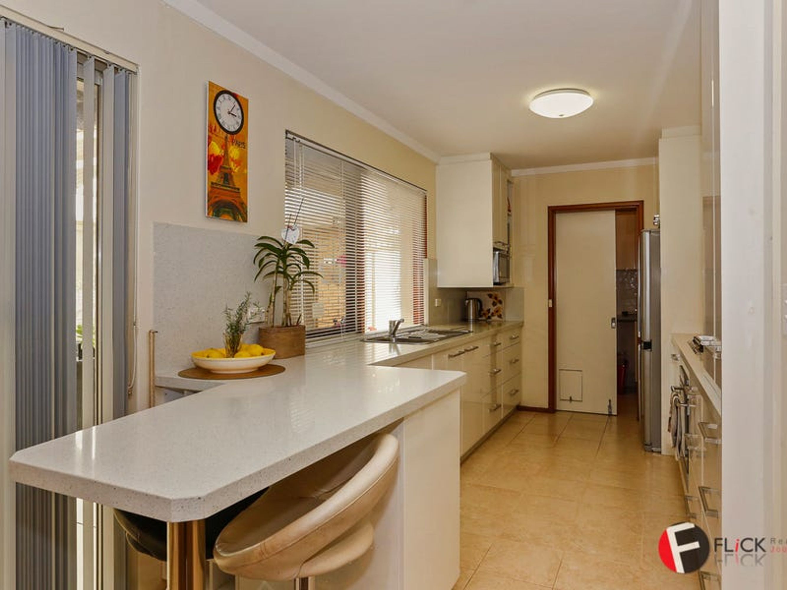 38 Glengarry Dr, Duncraig, Duncraig - Thumbnail 5