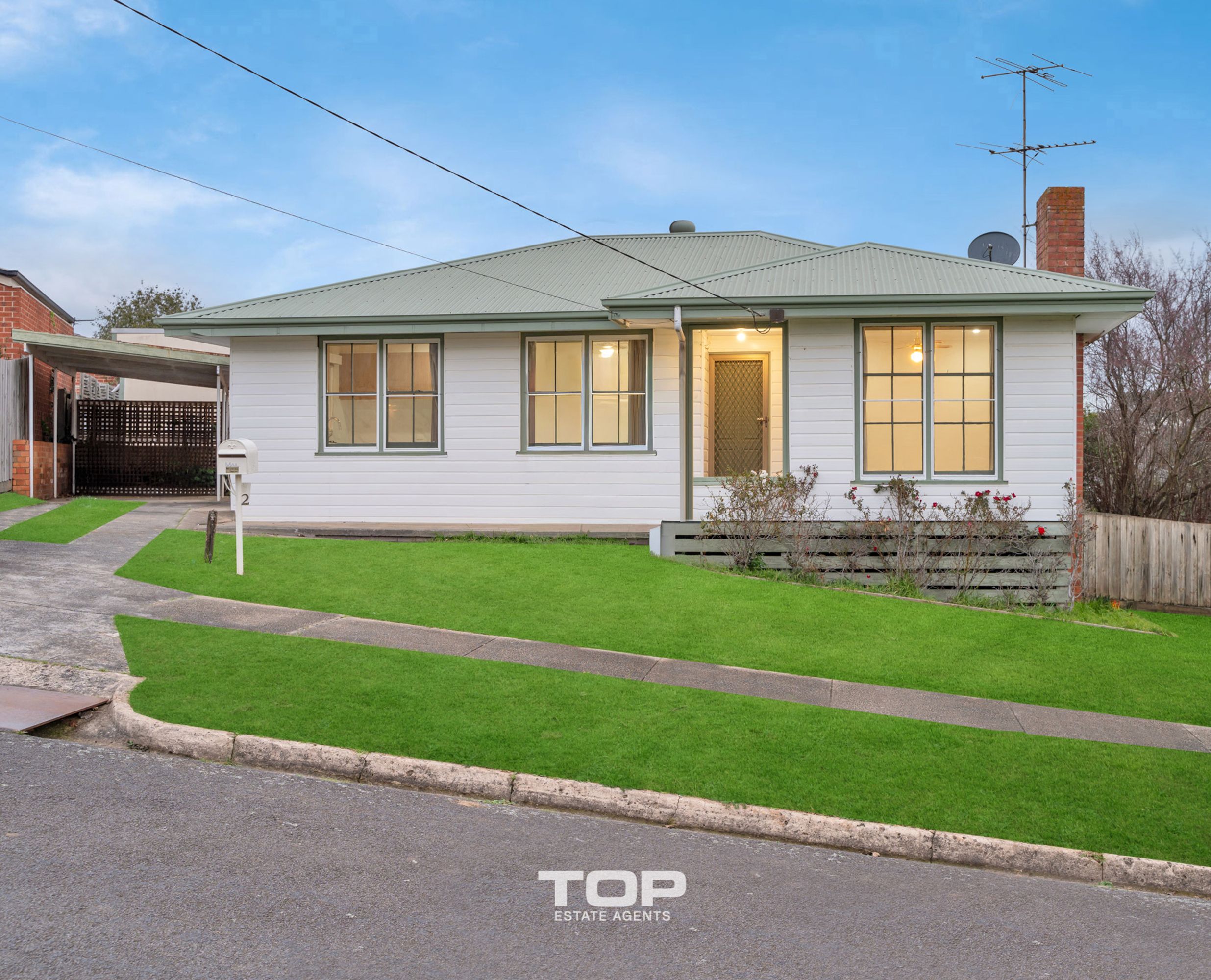 2 Logan Street