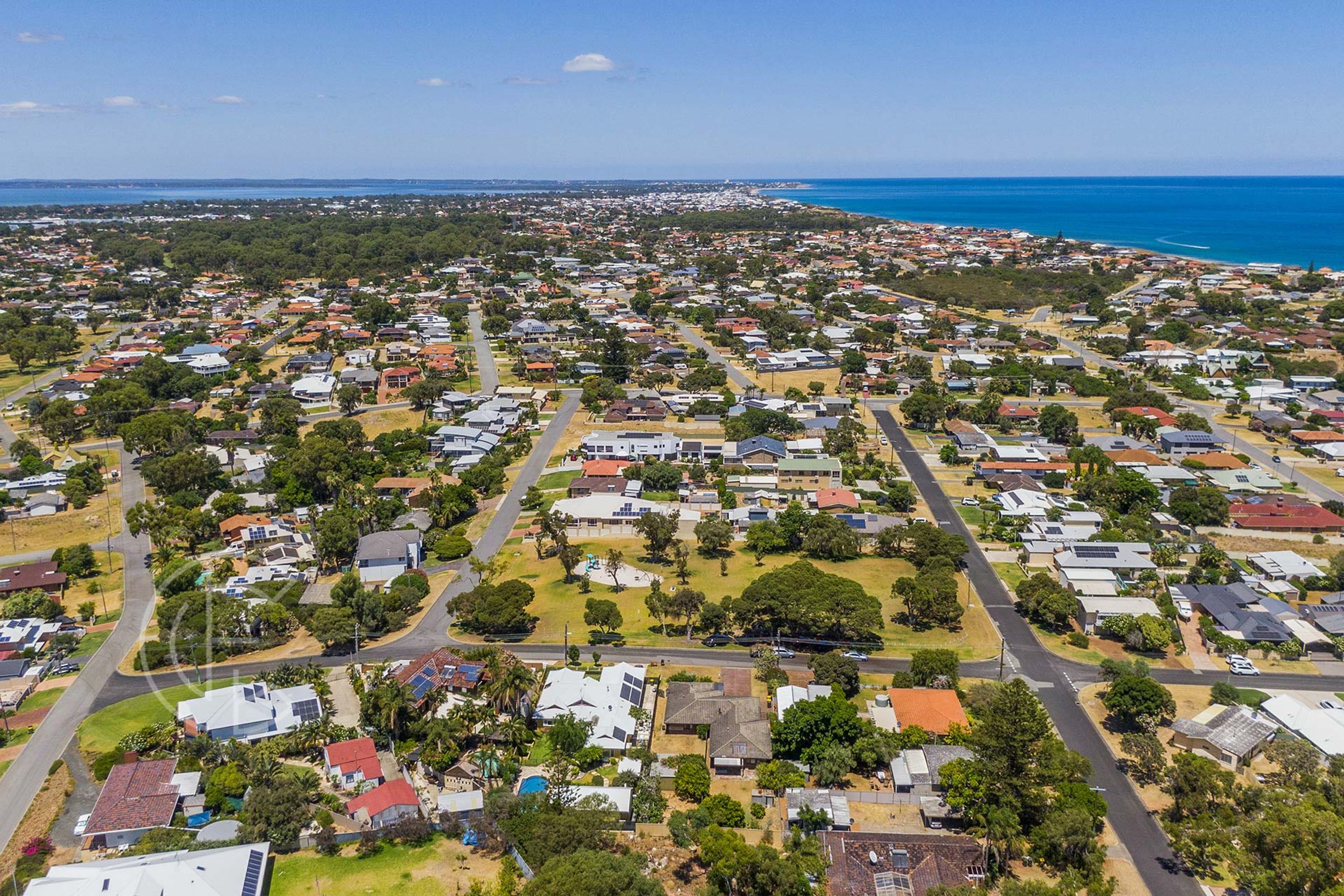 8B Cathryn Street, Halls Head, WA 6210, Halls Head - Thumbnail 7