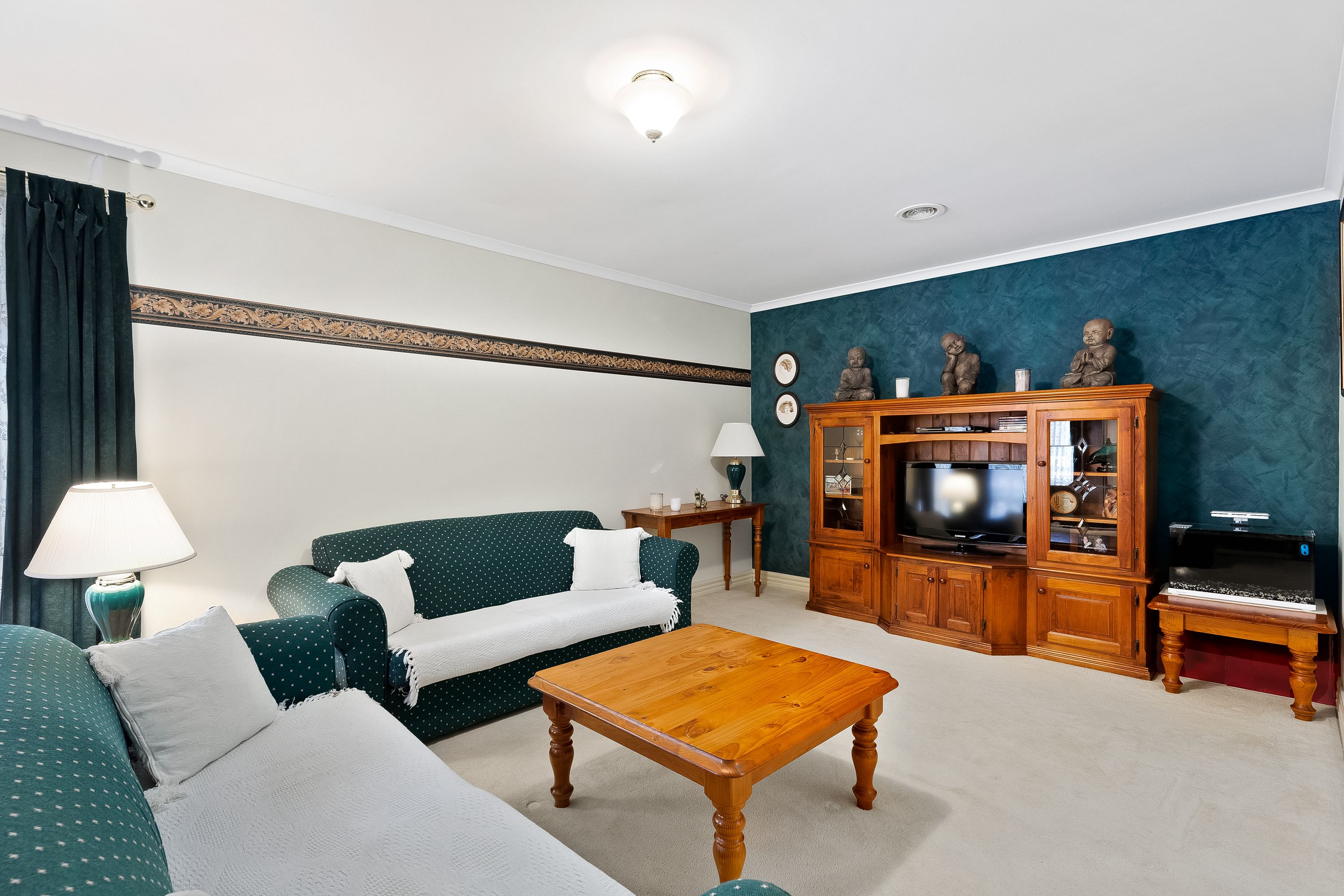 17 Egret Crescent, Cairnlea VIC 3023, Cairnlea - Thumbnail 3