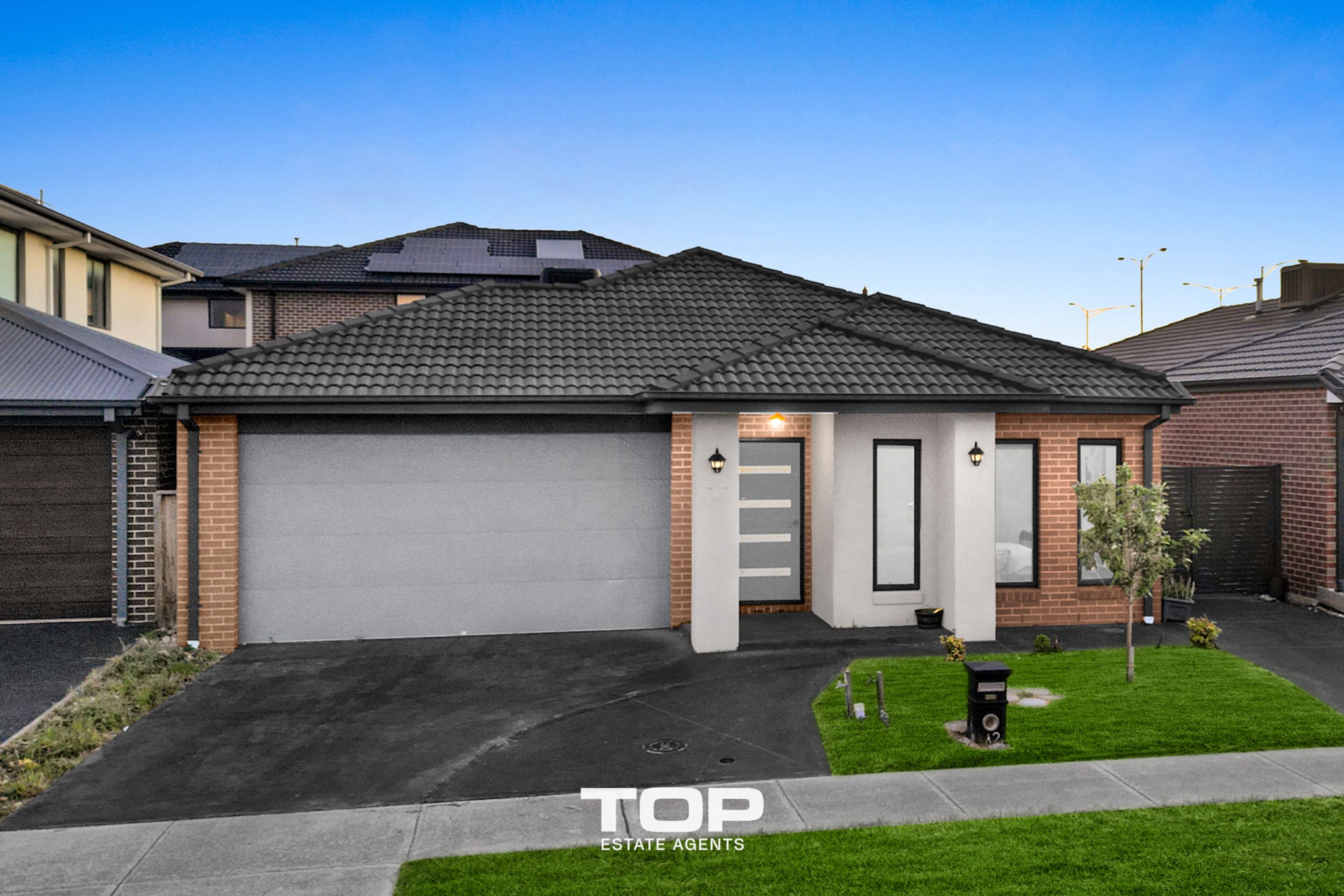 42 Belcam Circuit, Clyde North - Thumbnail 3