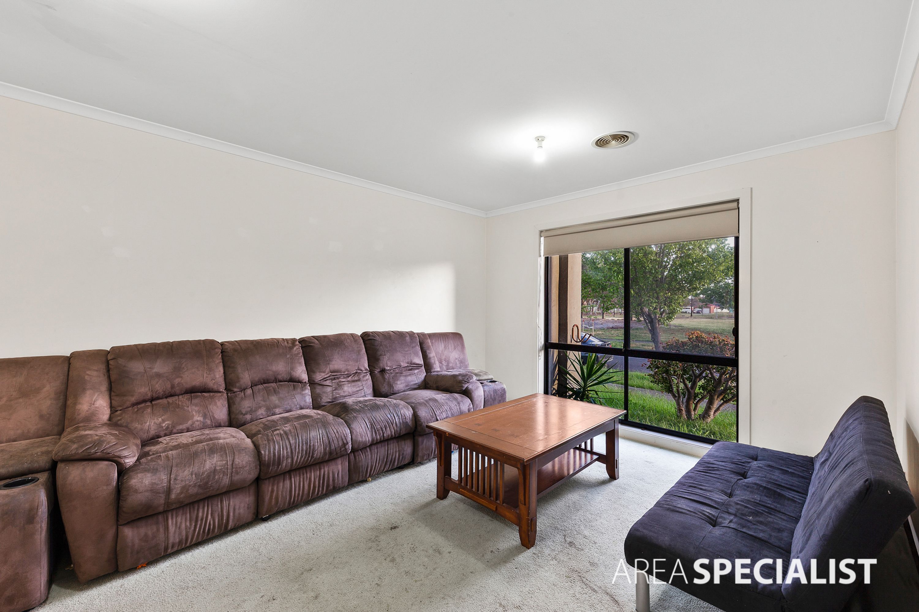12 Mochrie Grove, Cairnlea VIC 3023, Cairnlea - Thumbnail 3