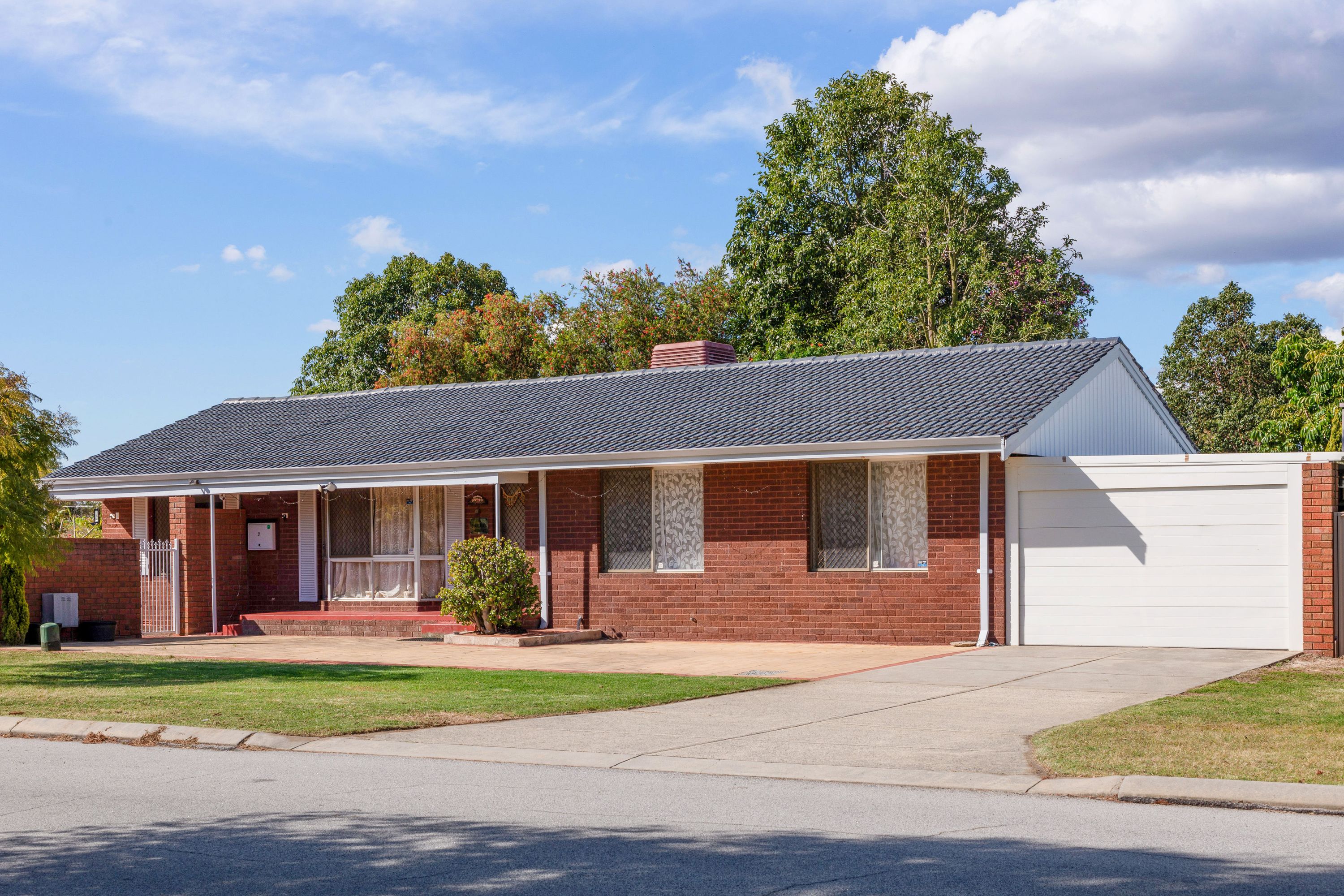 2 Heather Street