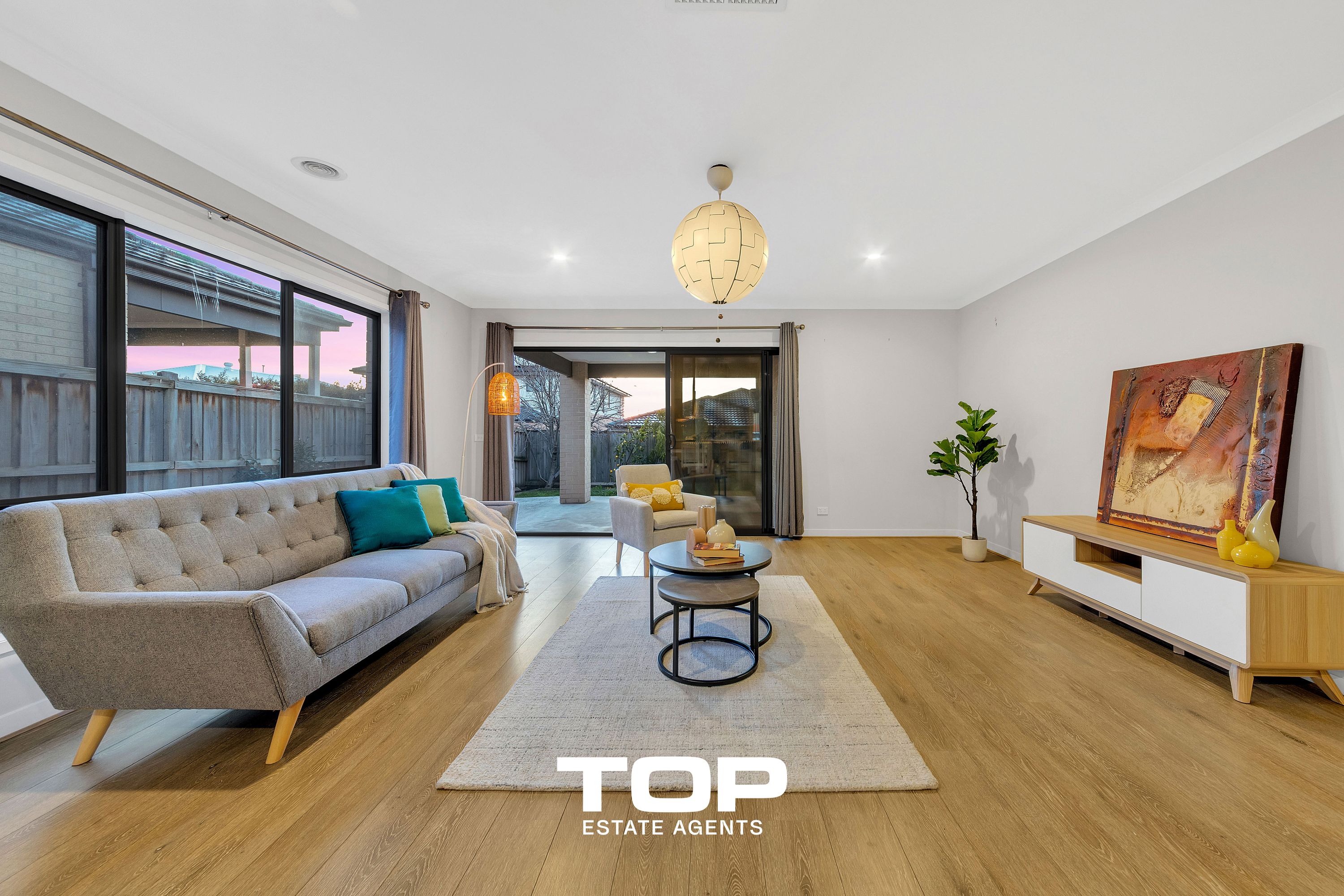 12 Thistle Drive, Clyde North - Thumbnail 5