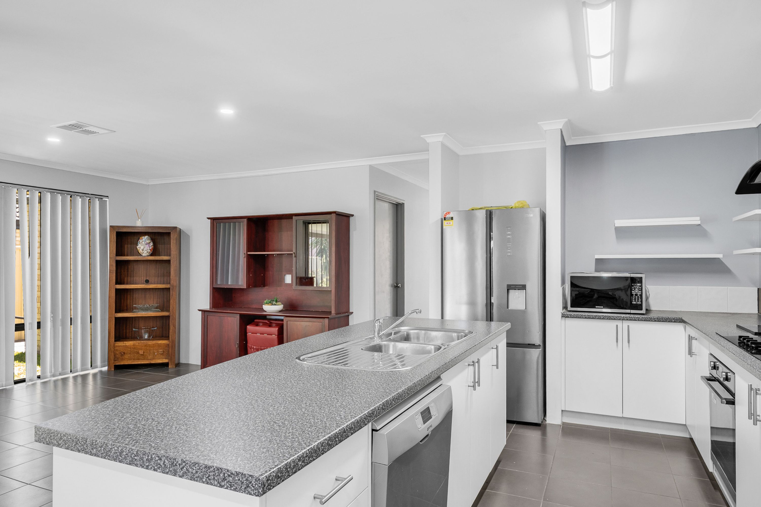 38 Warrida Way, Maddington, WA 6109, Maddington - Thumbnail 4