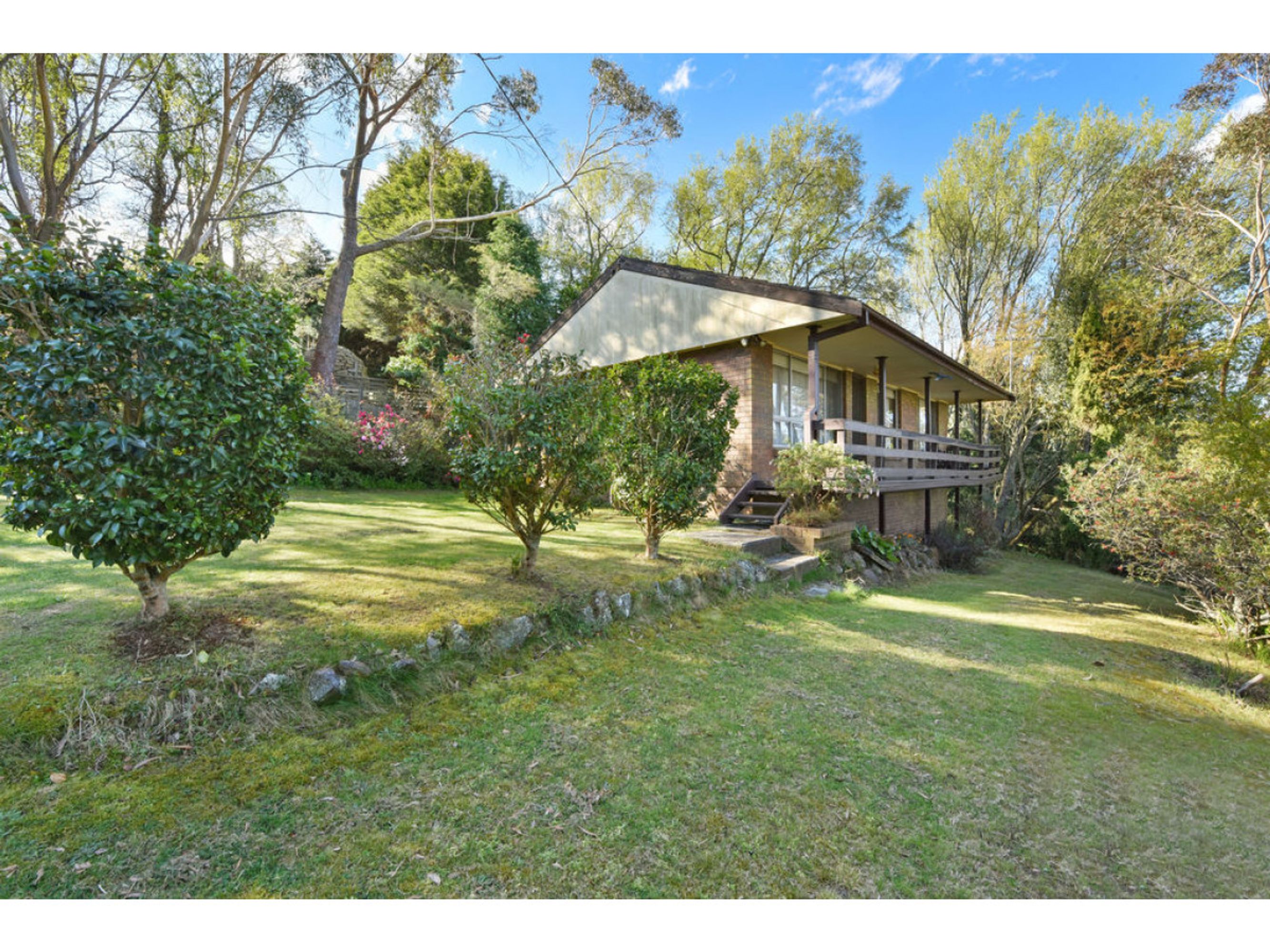 27 Glencoe Road, Katoomba - Image 1