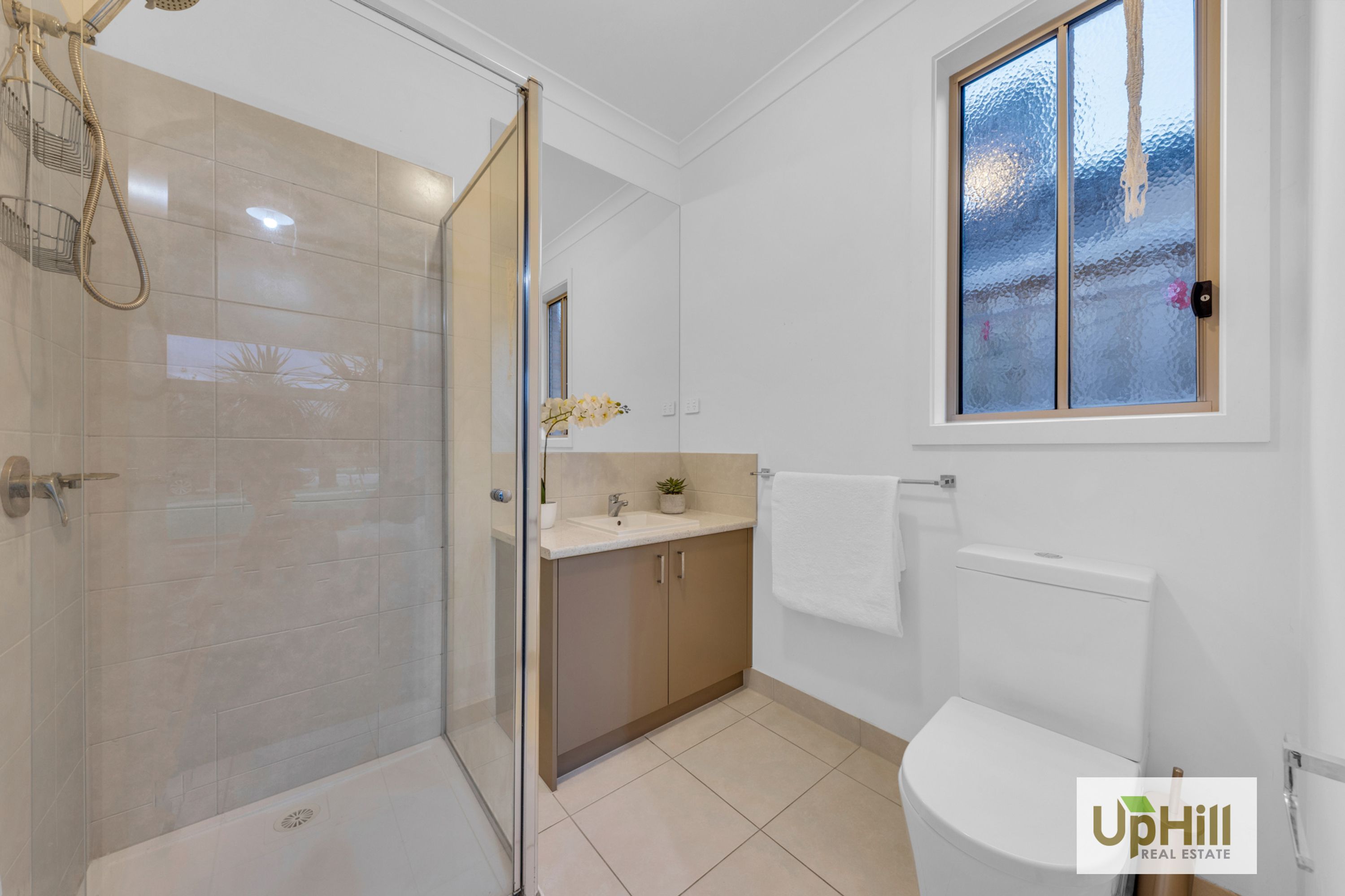 10 Galaxias Court, Clyde North - Thumbnail 3