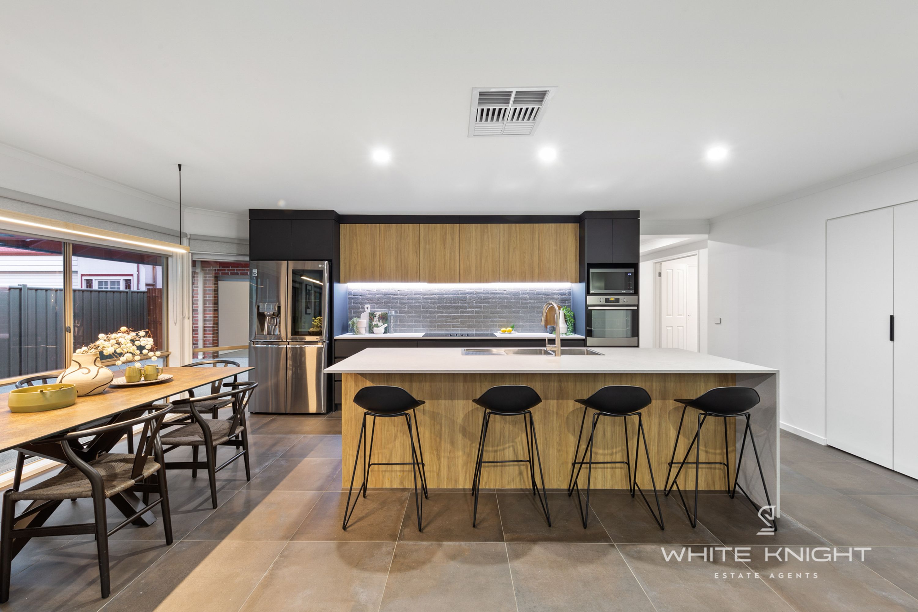 1 Parwan Court, Caroline Springs VIC 3023, Caroline Springs - Thumbnail 3