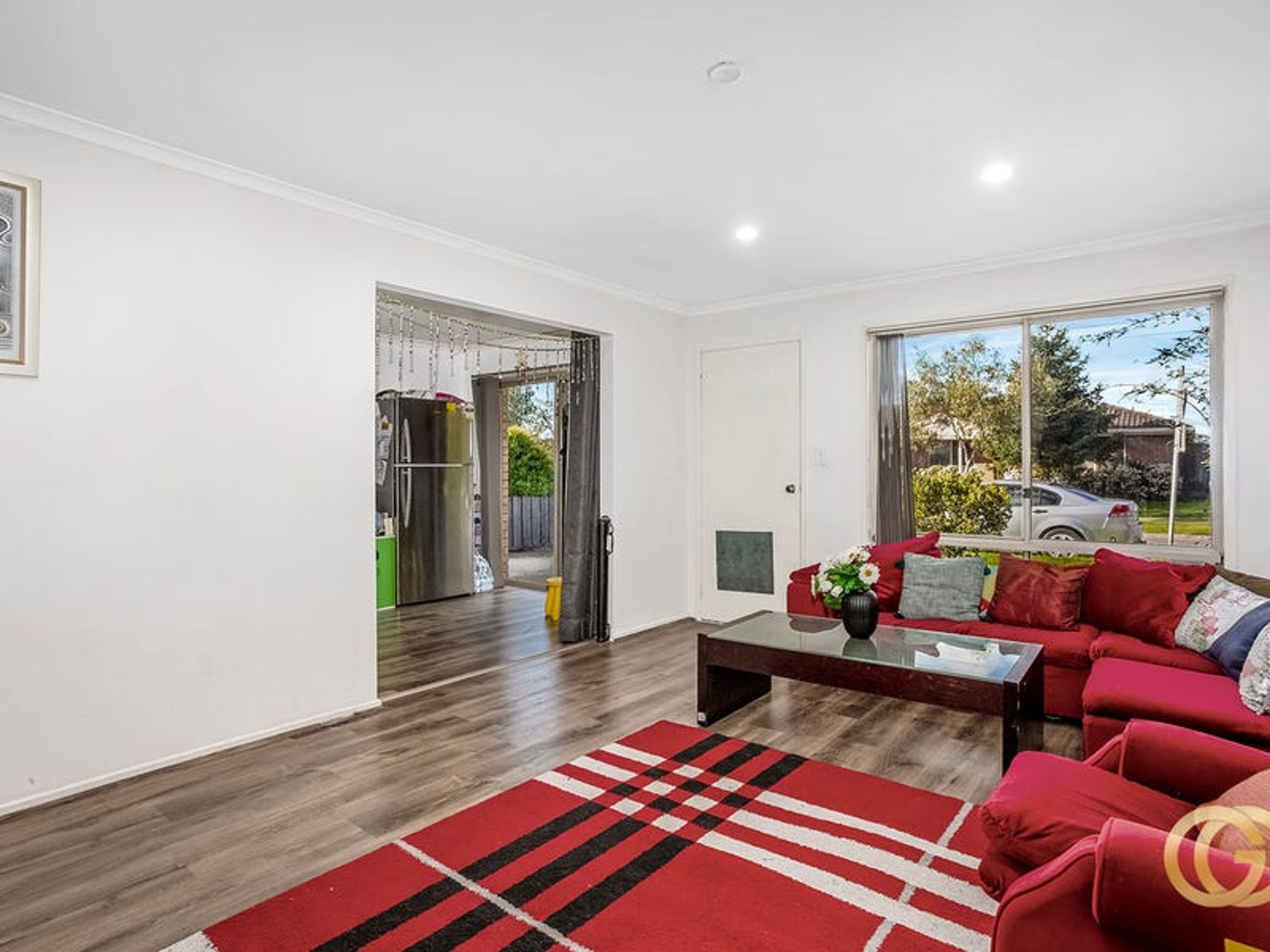 39 Raisell Road, Cranbourne West - Thumbnail 5