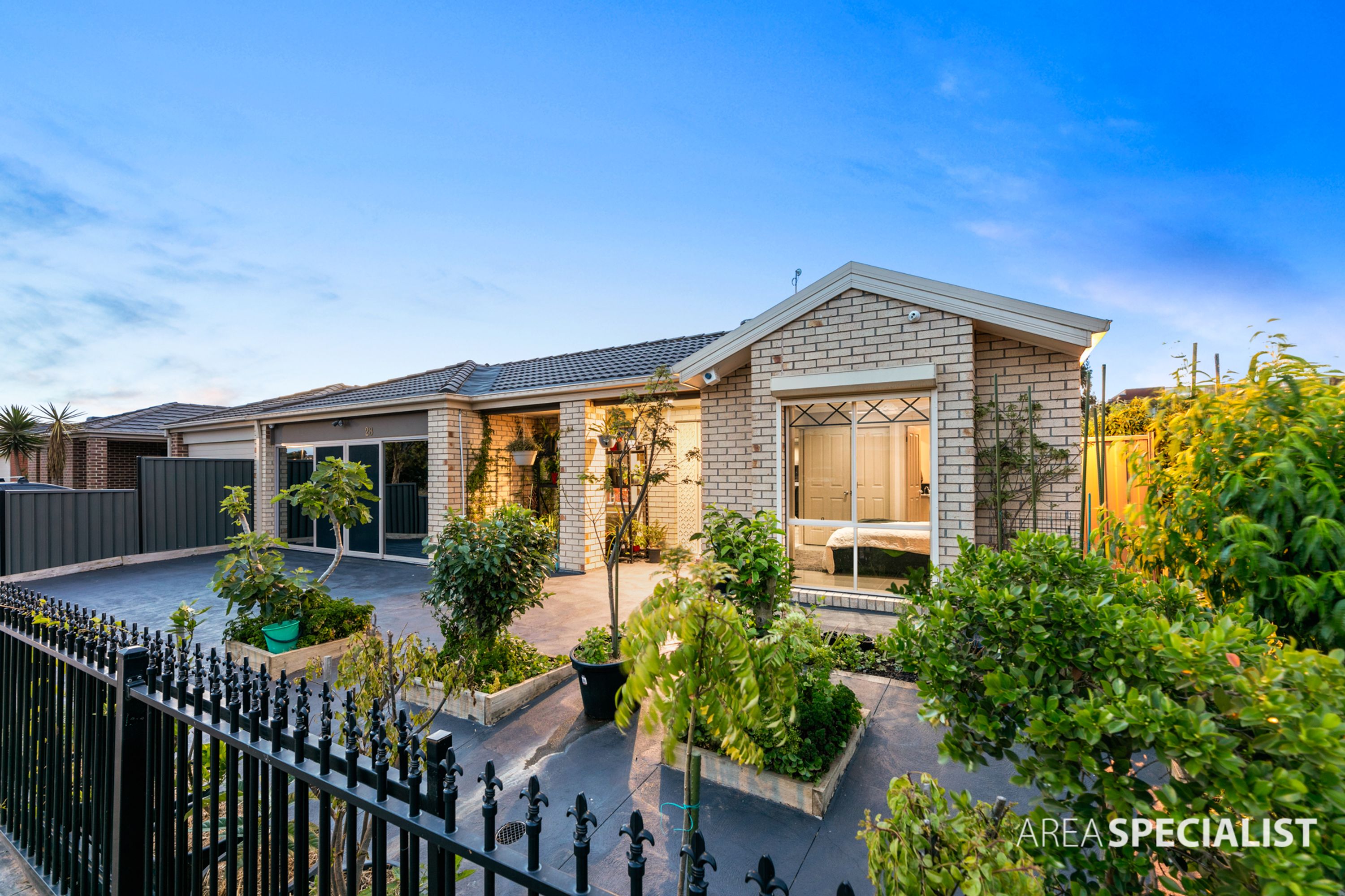 28 Clairview Road, Deer Park VIC 3023, Deer Park - Thumbnail 3