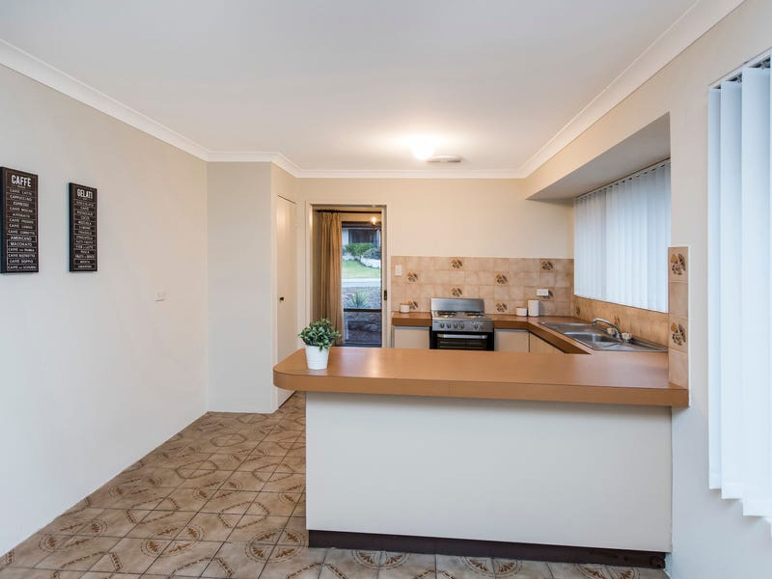 4 Bernard Manning Drive, Duncraig, WA 6023, Duncraig - Thumbnail 7