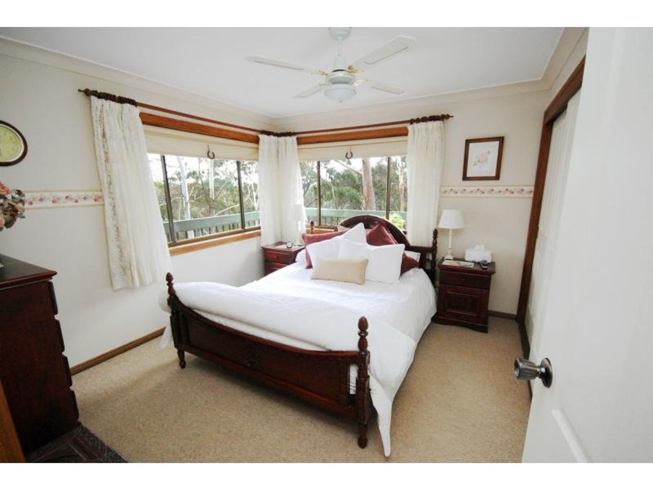 146 Victoria Street, Mount Victoria - Thumbnail 6