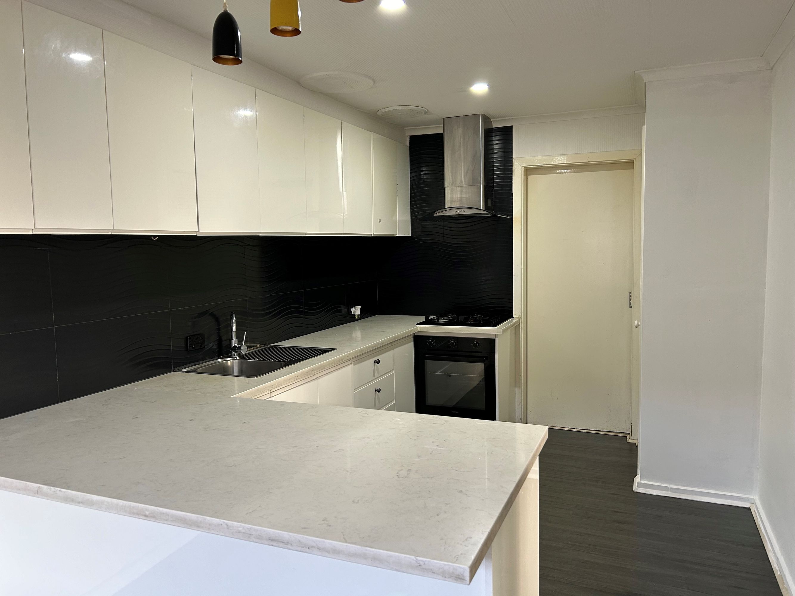 4 Christine Street, Cranbourne - Thumbnail 5