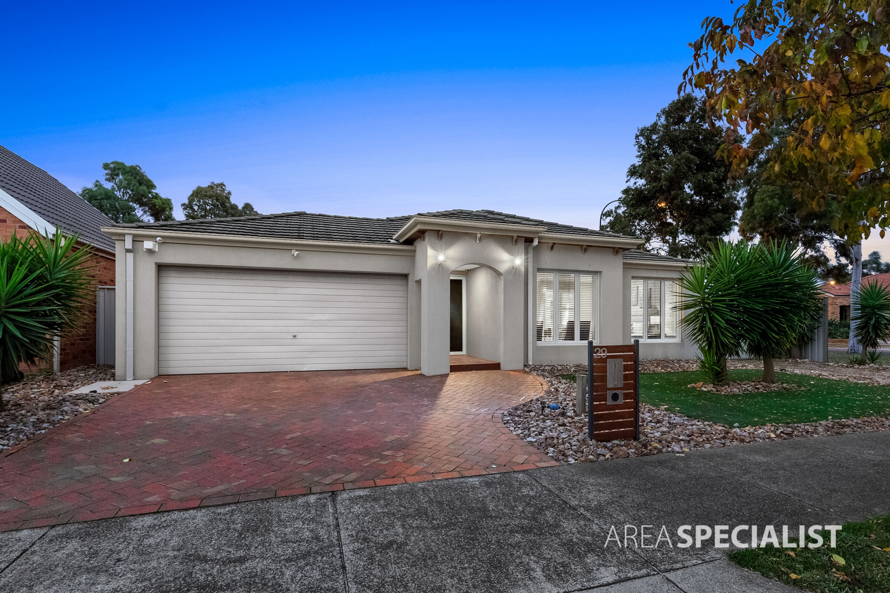 29 Nullarbor Place, Caroline Springs VIC 3023, Caroline Springs - Thumbnail 7