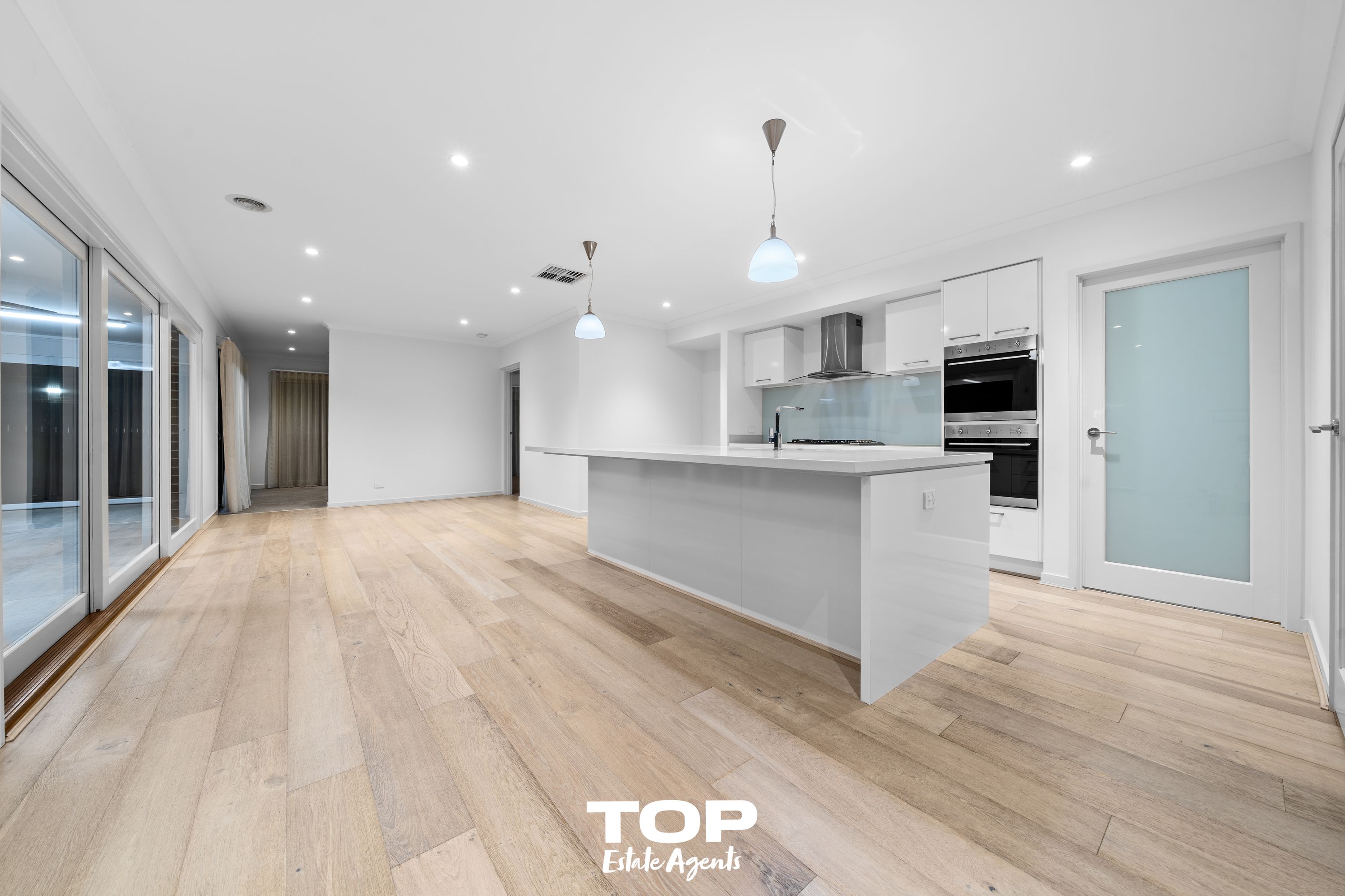 32 Blackhazel Crescent, Clyde North - Thumbnail 7