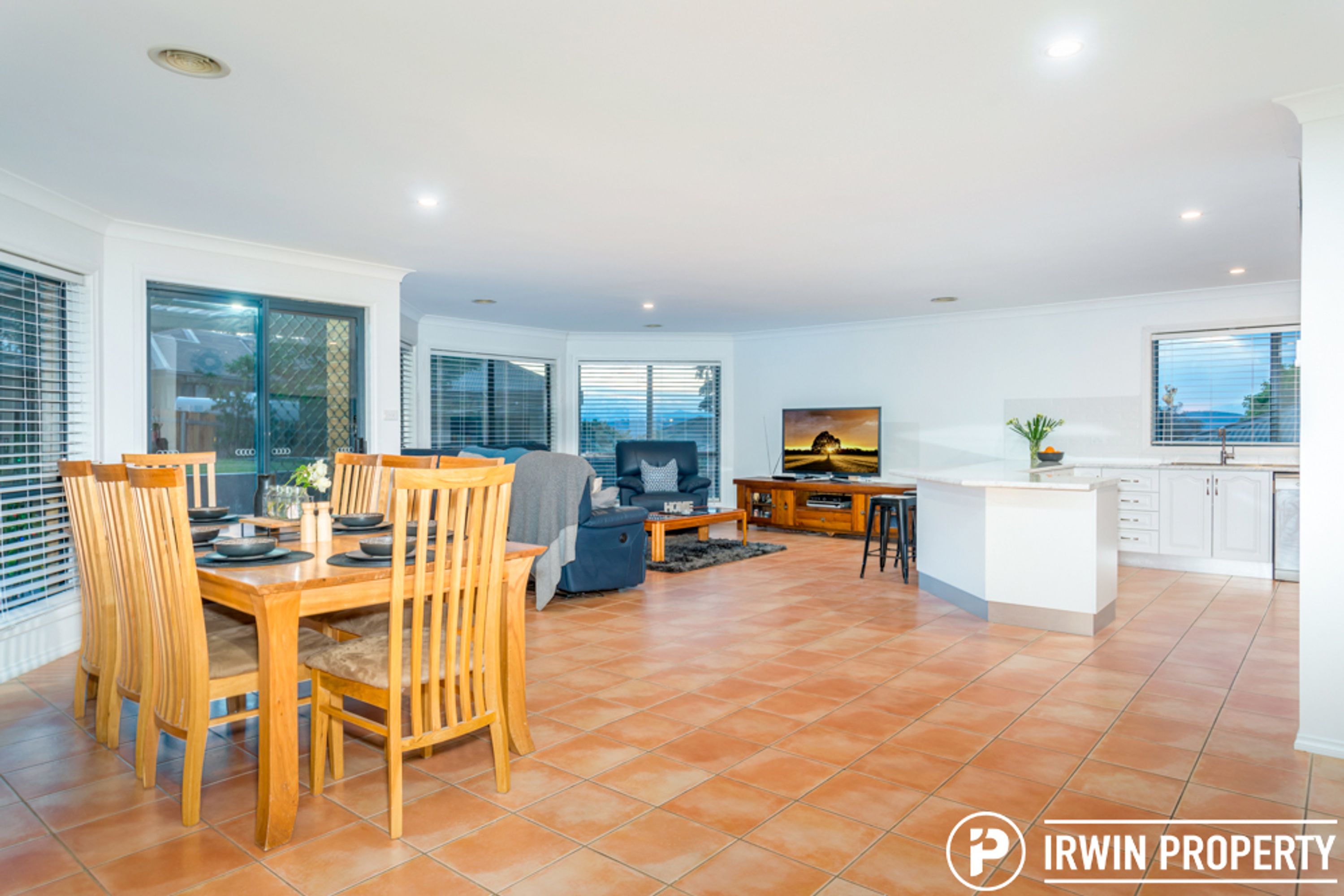 81 Ironbark Circuit, Jerrabomberra - Thumbnail 3