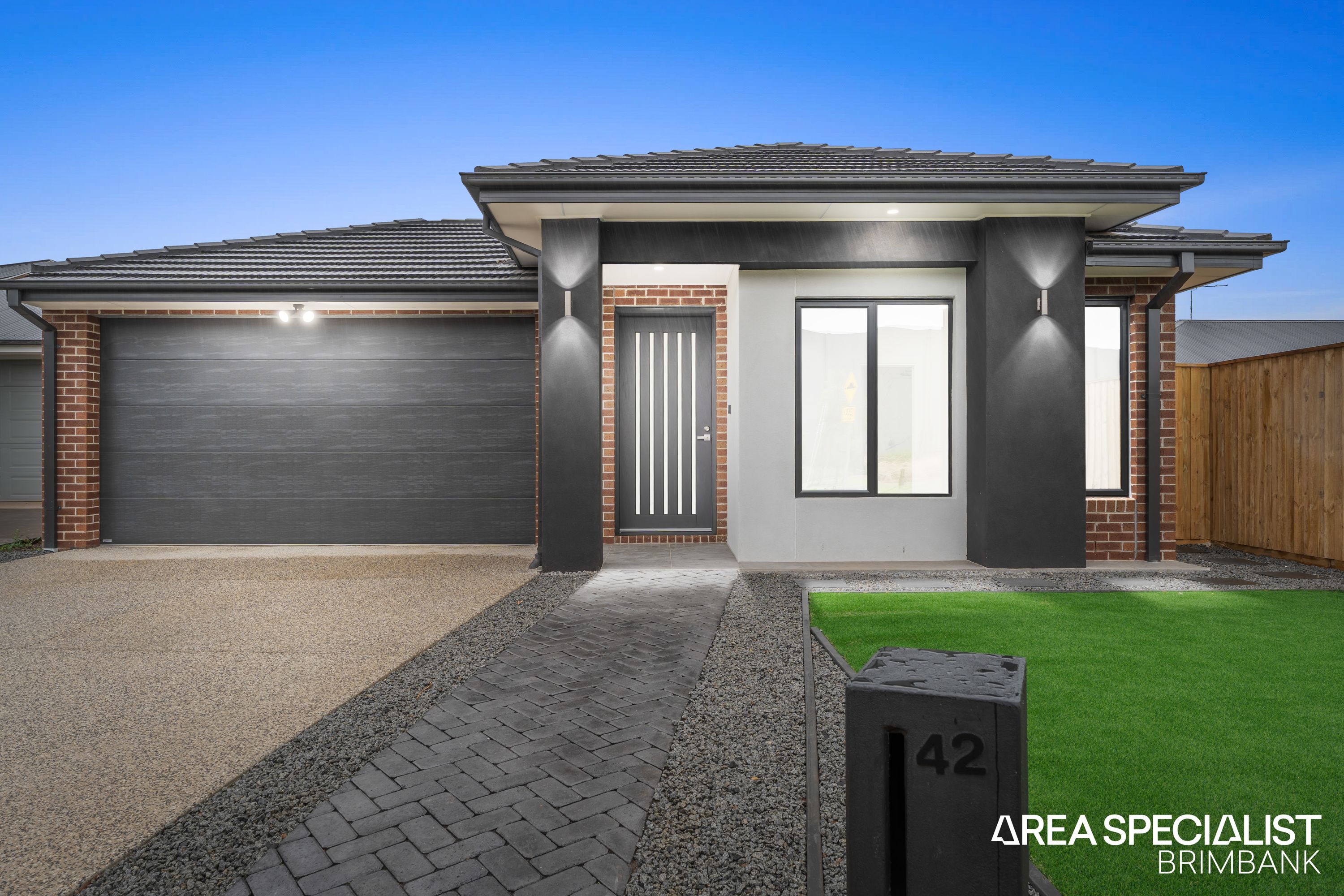 42 Adenmore Circuit, Deanside, Deanside - Image 1