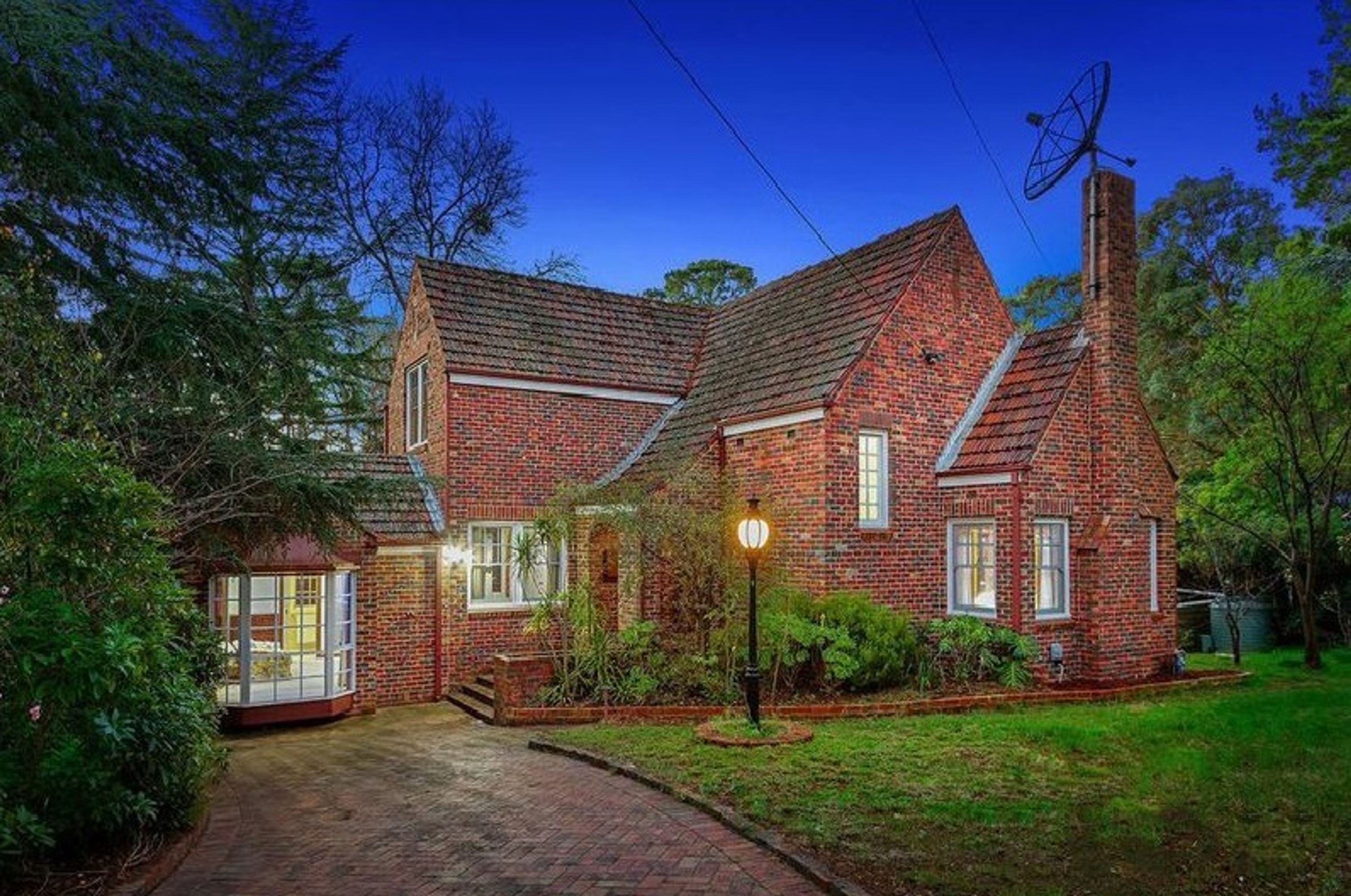 3 Old Warrandyte Road, Donvale - Thumbnail 2