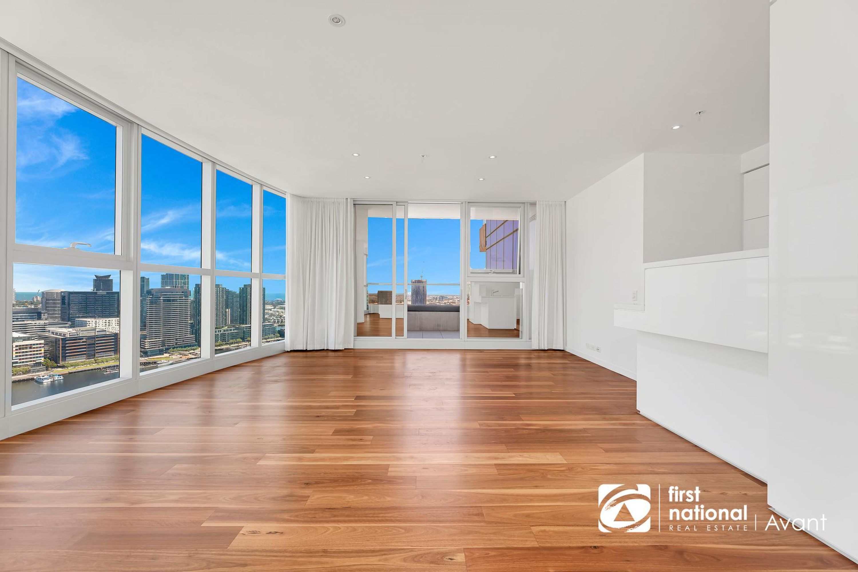 3004/231 Harbour Esplanade, Docklands - Thumbnail 5