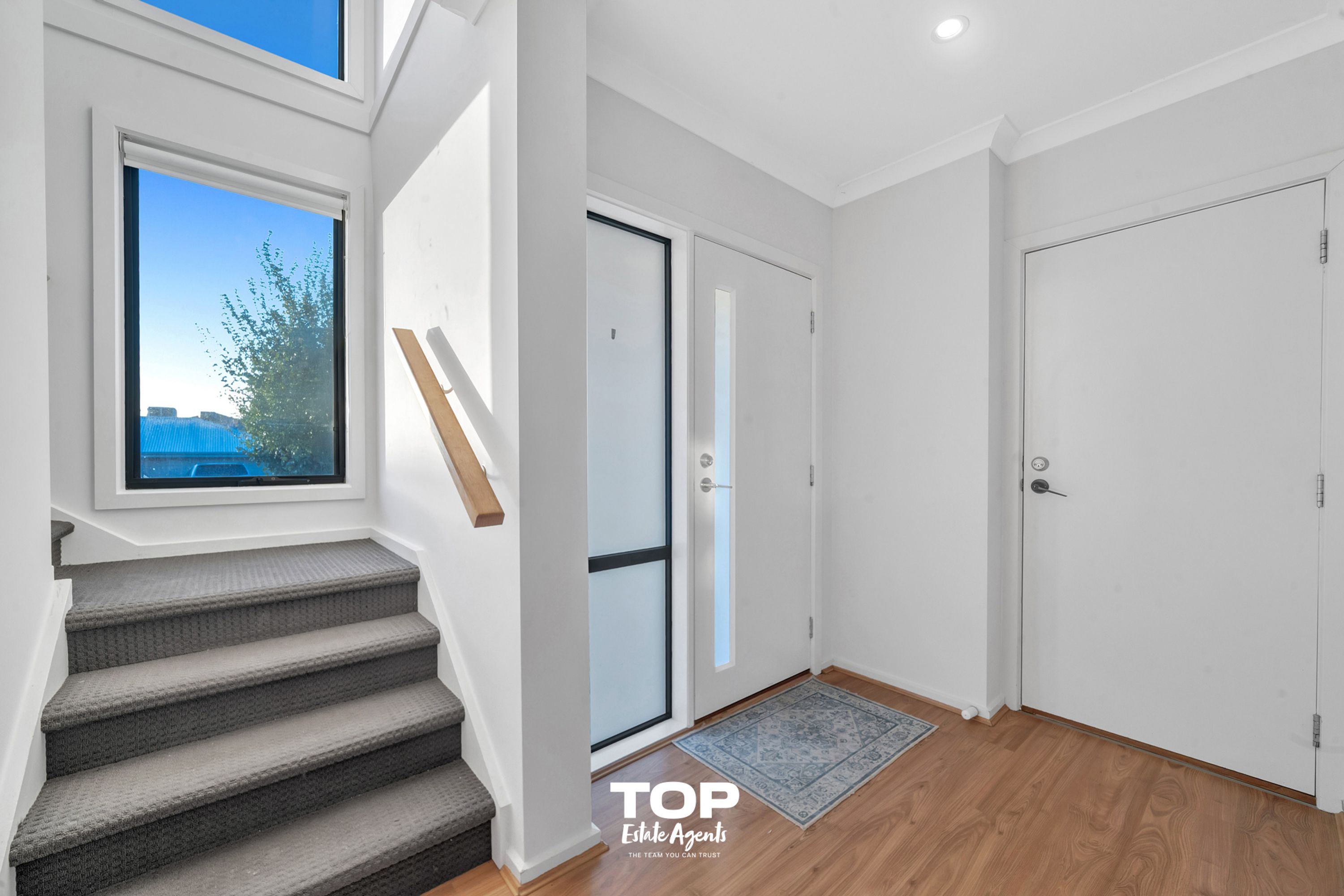 1 Hut Road, Clyde North - Thumbnail 4
